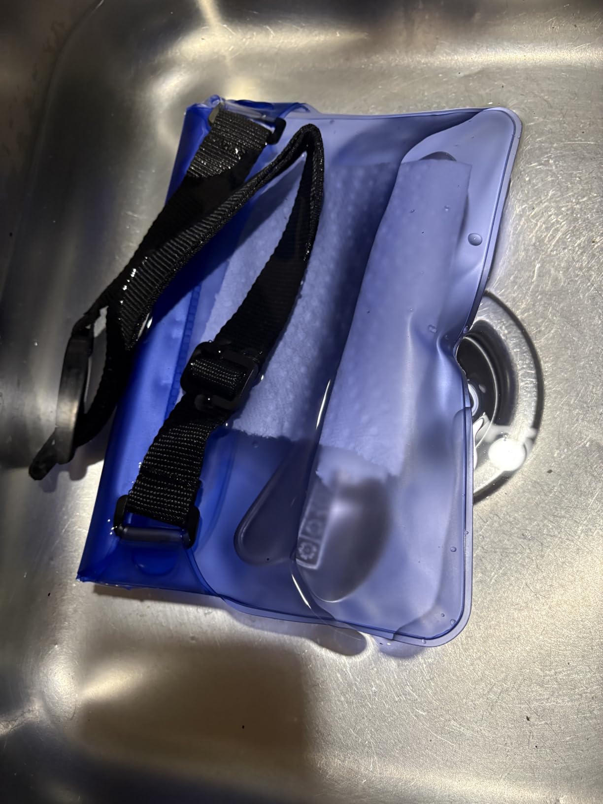 AiRunTech Waterproof Fanny Pack,Phone Pouch Dry Bag for Passport Wallet Purse,Floating Waterproof Bags for Travel Beach Swimming Kayaking Boating Cruise Accessories customer photo 2