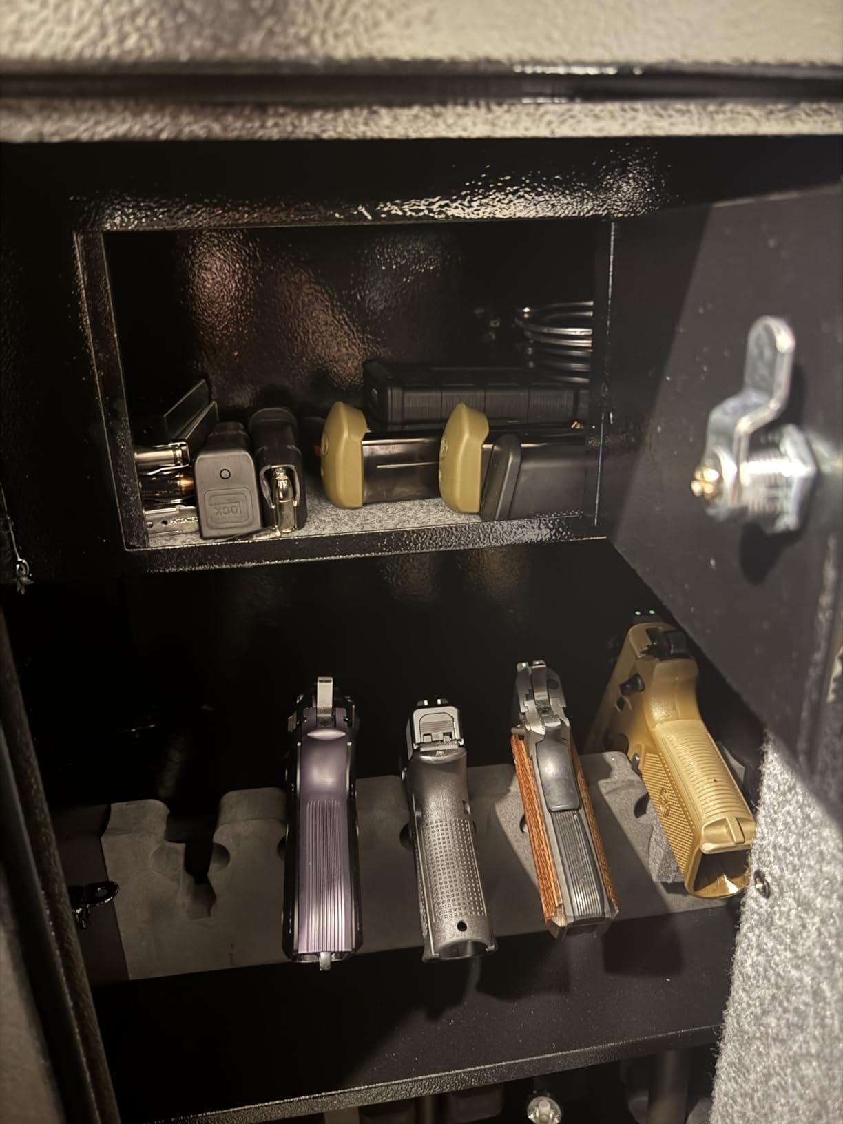 BBRKIN Large Rifle Safe, Long Gun Safe for Rifle Shotgun for Home, Quick Access 5-6 Gun Storage Cabinet with a Handgun Lock Box and a Removable Shelf, Silent Mode (PIN Code Version) customer photo 1