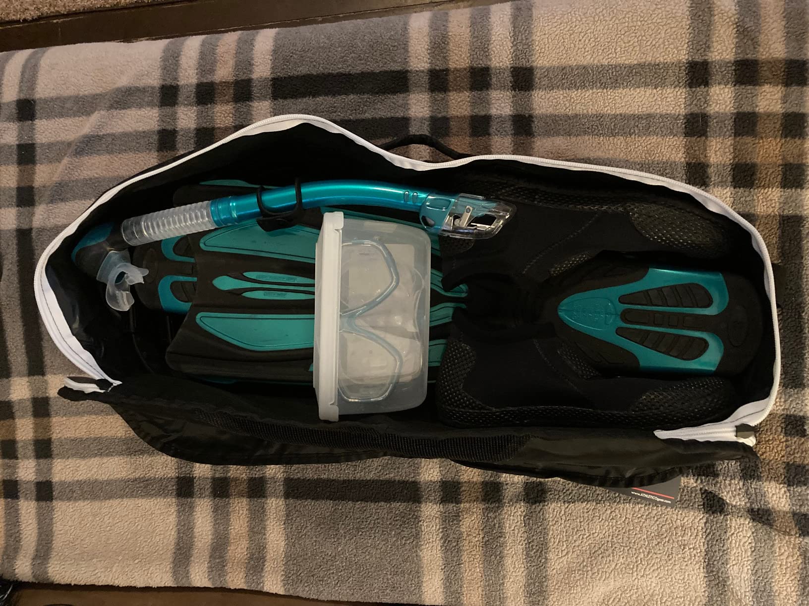 Athletico Snowshoe Bag - Snow Shoe Backpack For Carrying, Packing, and Storing Snowshoes customer photo 1