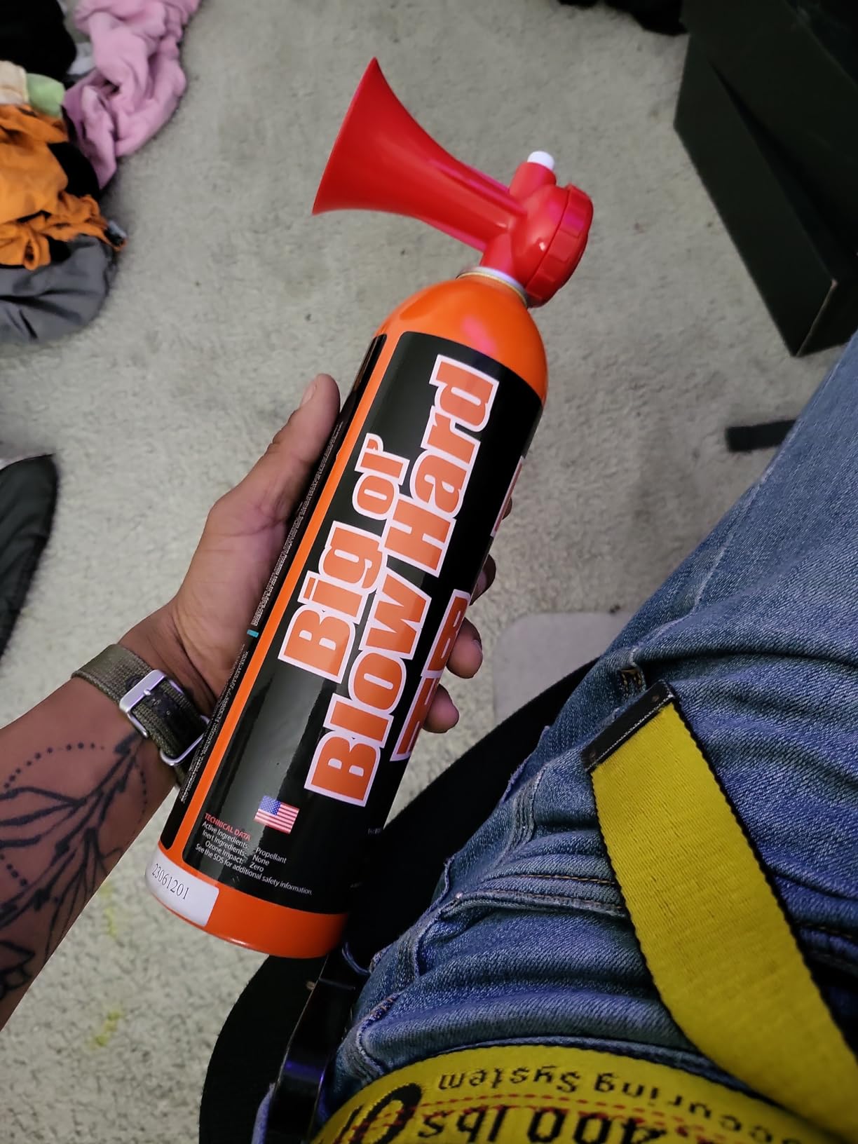 Big Ol' Blowhard Loud Air Horn for Boat, Bear Deterrent & Marine Safety, 16oz, Meets/Exceeds USCG Requirements customer photo 2