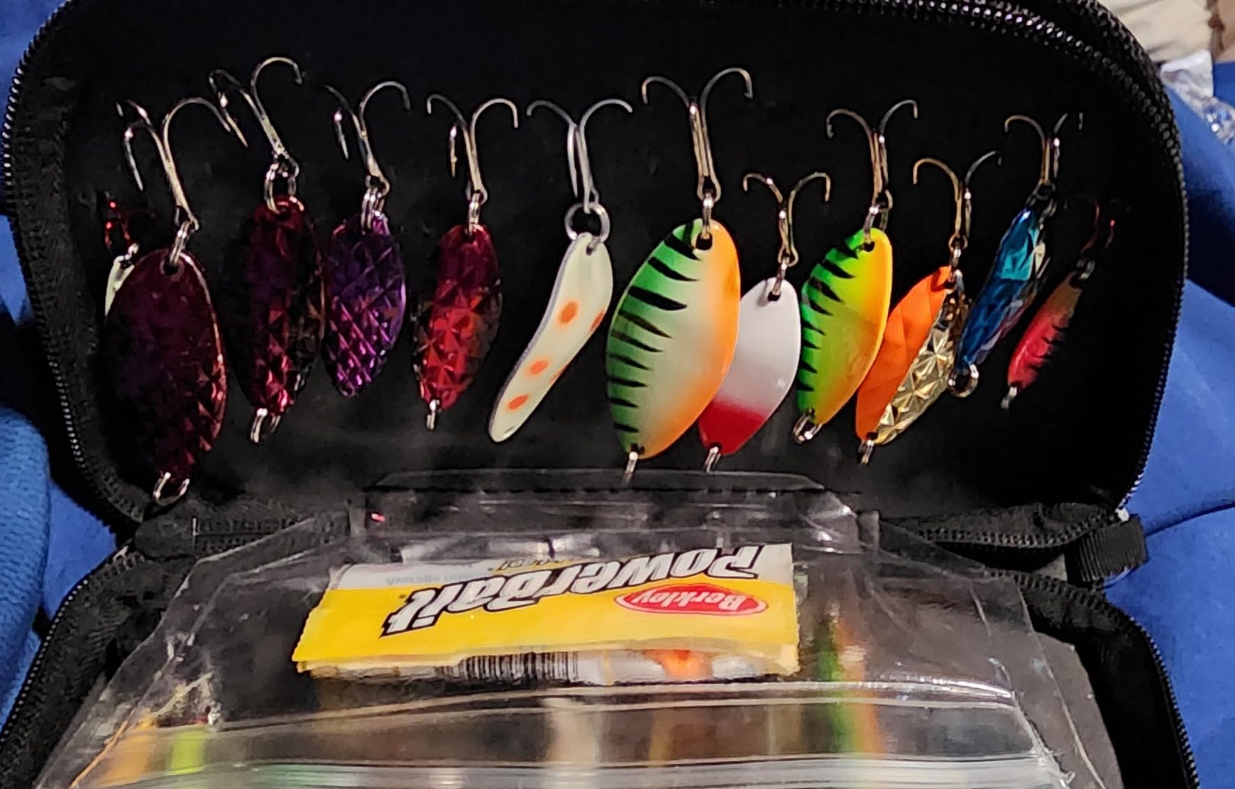 PLUSINNO Fishing Lures Spinner baits for Bass - 16/32 pcs Spinner Lures Kit with Portable Carry Bag, Hard Metal Spinner Baits for Trout customer photo 2