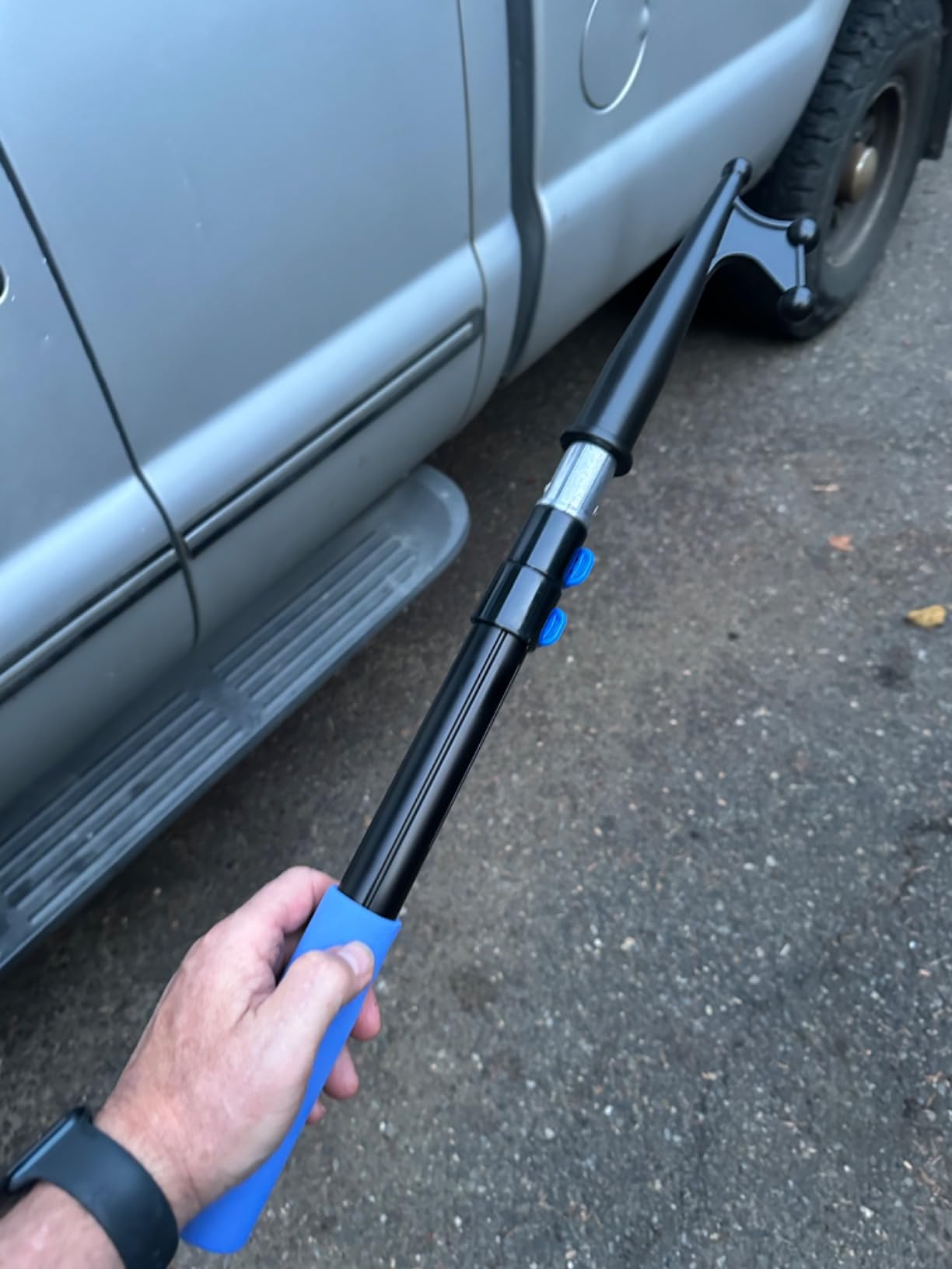 EVERSPROUT Telescoping Boat Hook | Floats, Scratch-Resistant, Sturdy Design | Durable & Lightweight, 3-Stage Anodized Aluminum Pole | Threaded End for Boating Accessories customer photo 1