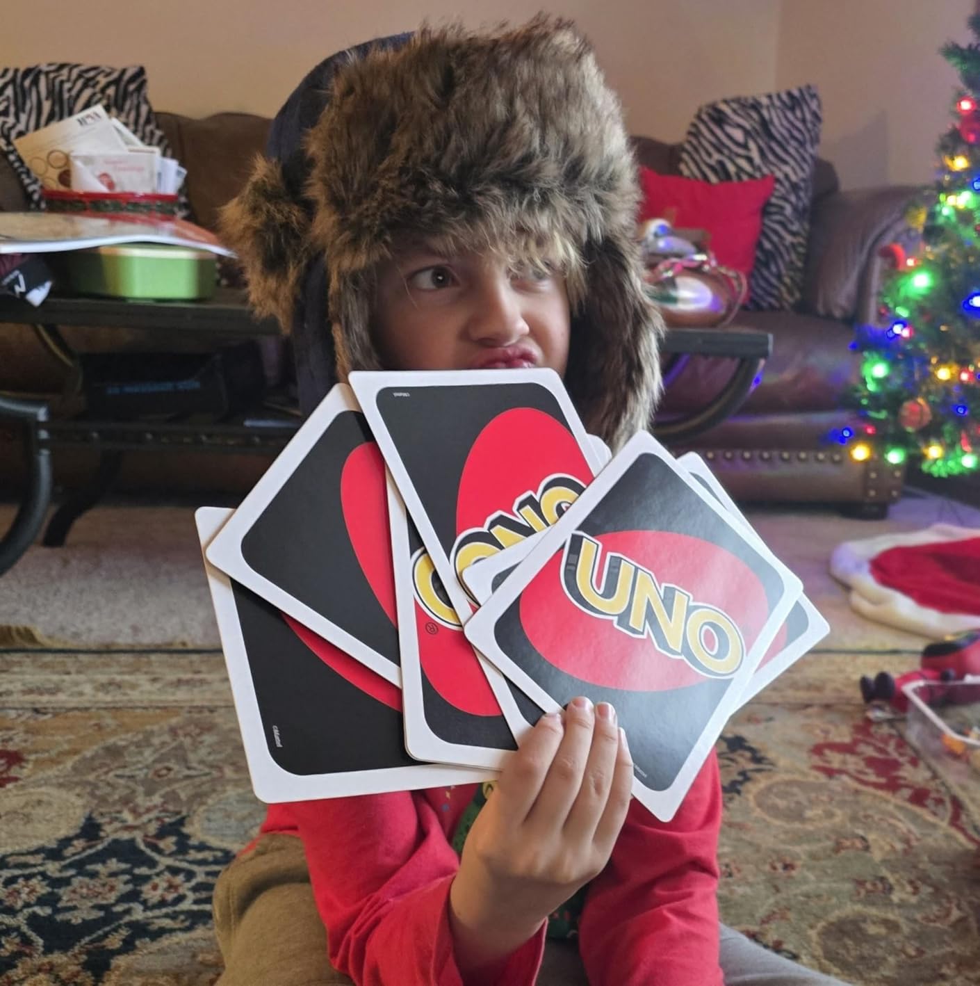 Mattel Games Giant UNO Card Game for Kid, Adult & Families, Color Blind Accessible & Customizable Large Deck customer photo 1