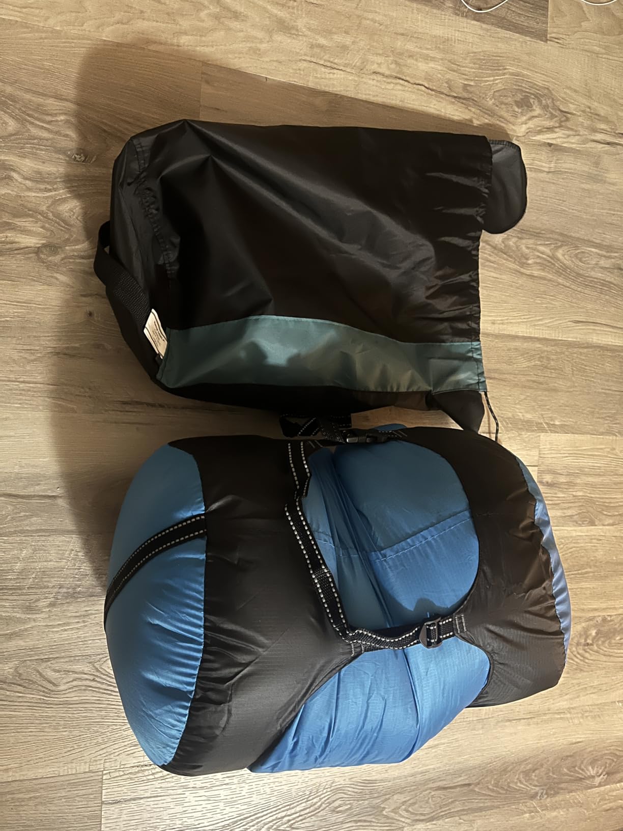 Frelaxy Compression Sack, 40% More Space! Sleeping Bag Stuff Sack | Ultralight Compression Stuff Sack, Water-Resistant & Ultralight Space Saving Gear for Camping, Hiking 11L/18L/30L/45L/52L customer photo 1