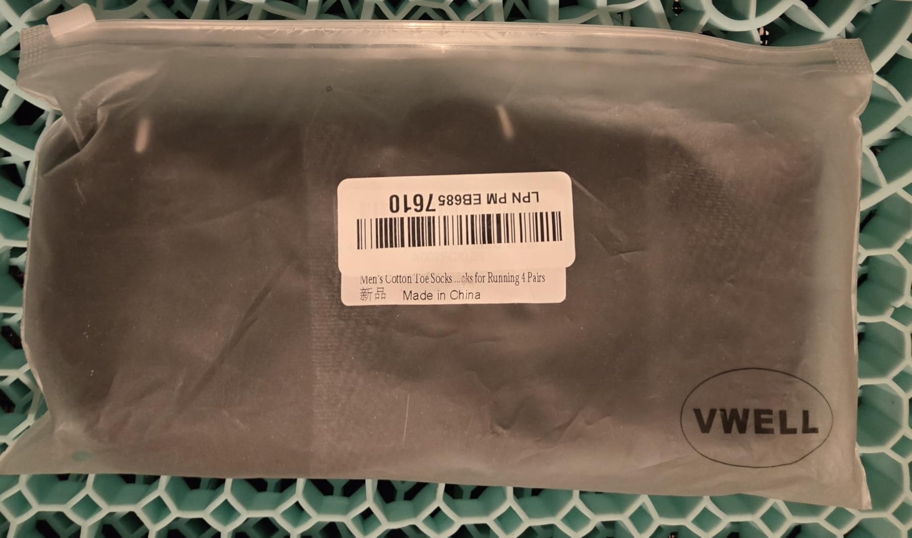 VWELL Cotton Toe Socks Five Finger Socks No Show Crew Athletic Running Socks 4 Pairs,Size 7-11 customer photo 2