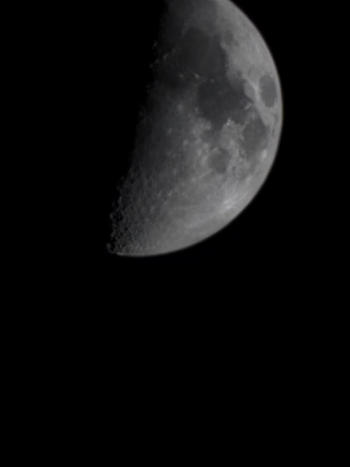 Celestron StarSense Explorer LT 114AZ Smartphone Guided Telescope - Smartphone App Sky Navigation, Manual Reflector Telescope, Beginner Deep-Sky Telescope, Bright Celestial Views customer photo 1