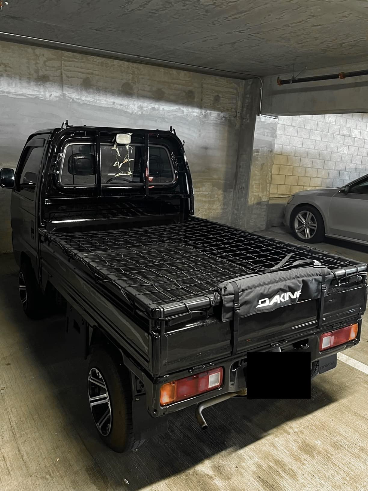 Dakine TAILGATE SURF PAD - BLACK customer photo 1