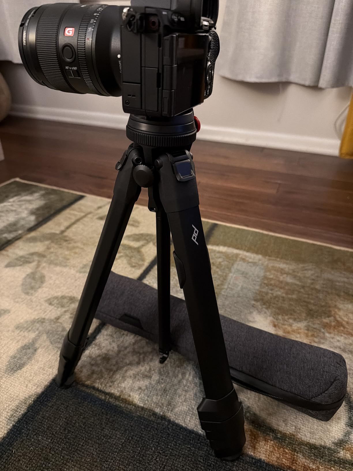 Peak Design Travel Tripod - Aluminum, Compact Design, Quick Setup and Takedown, Pro-Level Stability, Ergonomic Ball Head, Compact and Portable Travel Tripod for Camera and Phone, 20 lb Capacity customer photo 1