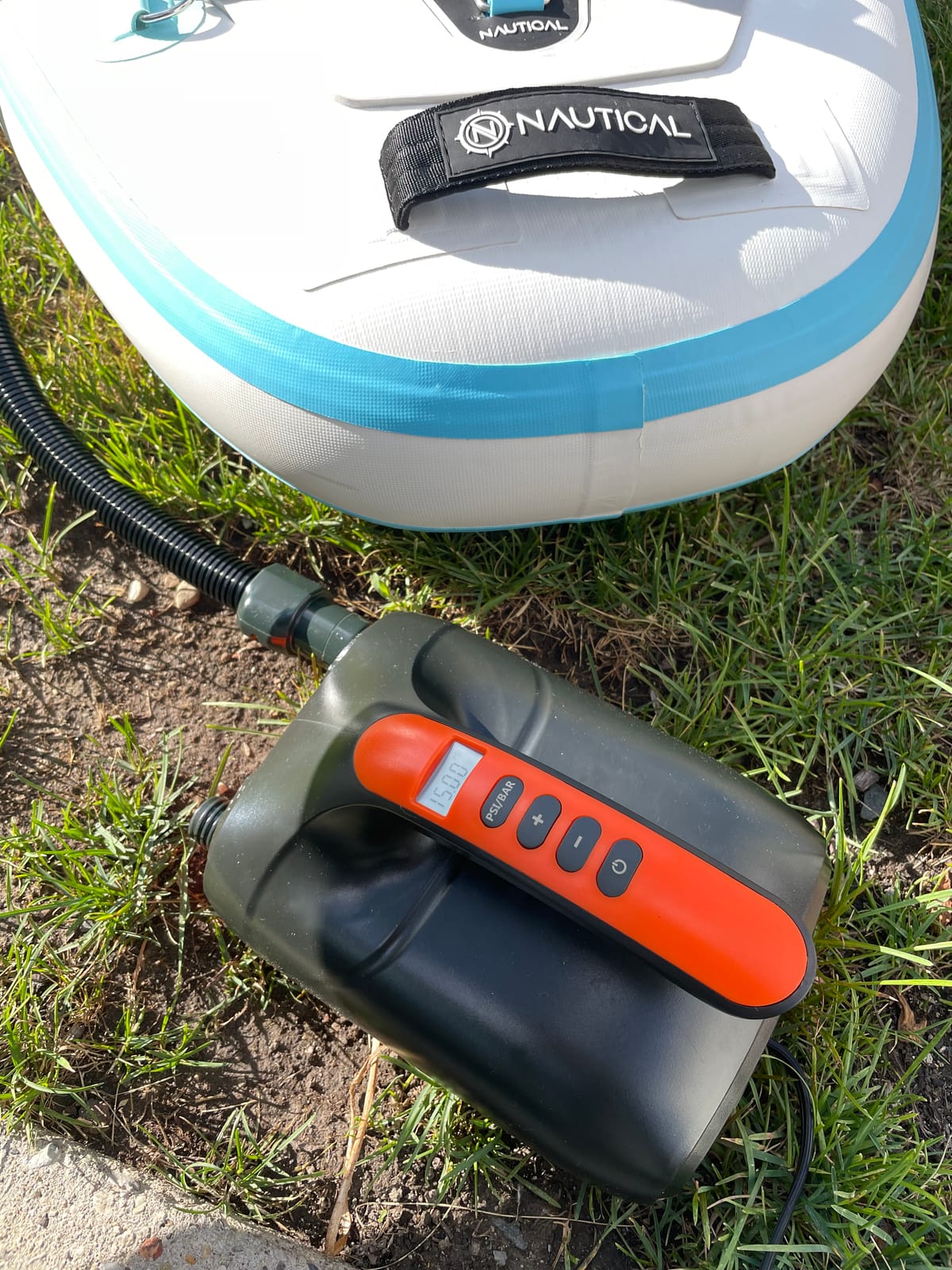 AGPTEK Paddle Board Pump, 20PSI Digital Electric Air Pump | 12V DC Car Connector, Intelligent Dual Stage & Auto-Off Function, For Paddle Boards, Inflatable Boats, Kayaks customer photo 1
