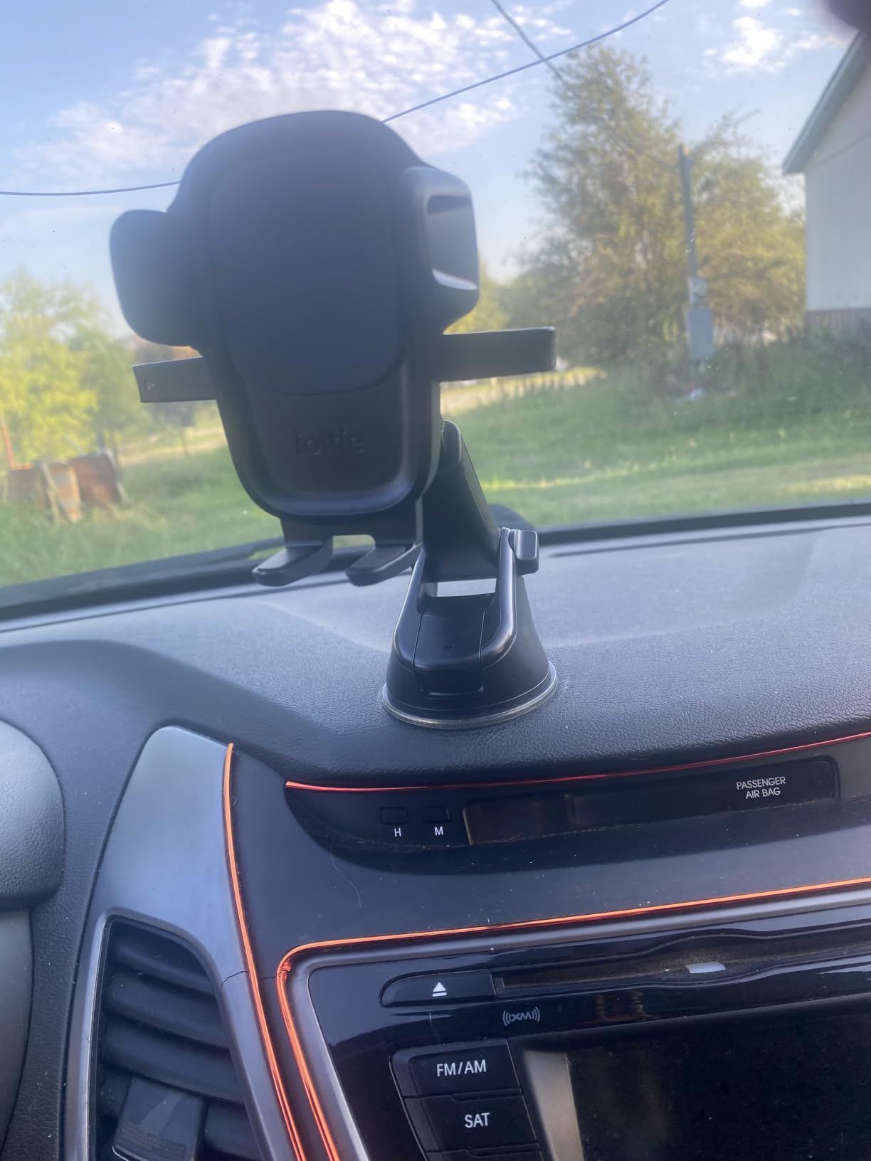 iOttie Easy One Touch Signature Dashboard & Windshield Universal Car Mount Phone Holder Desk Stand with Suction Cup Base and Telescopic Arm for iPhone, Samsung, Google, More Smartphones customer photo 1