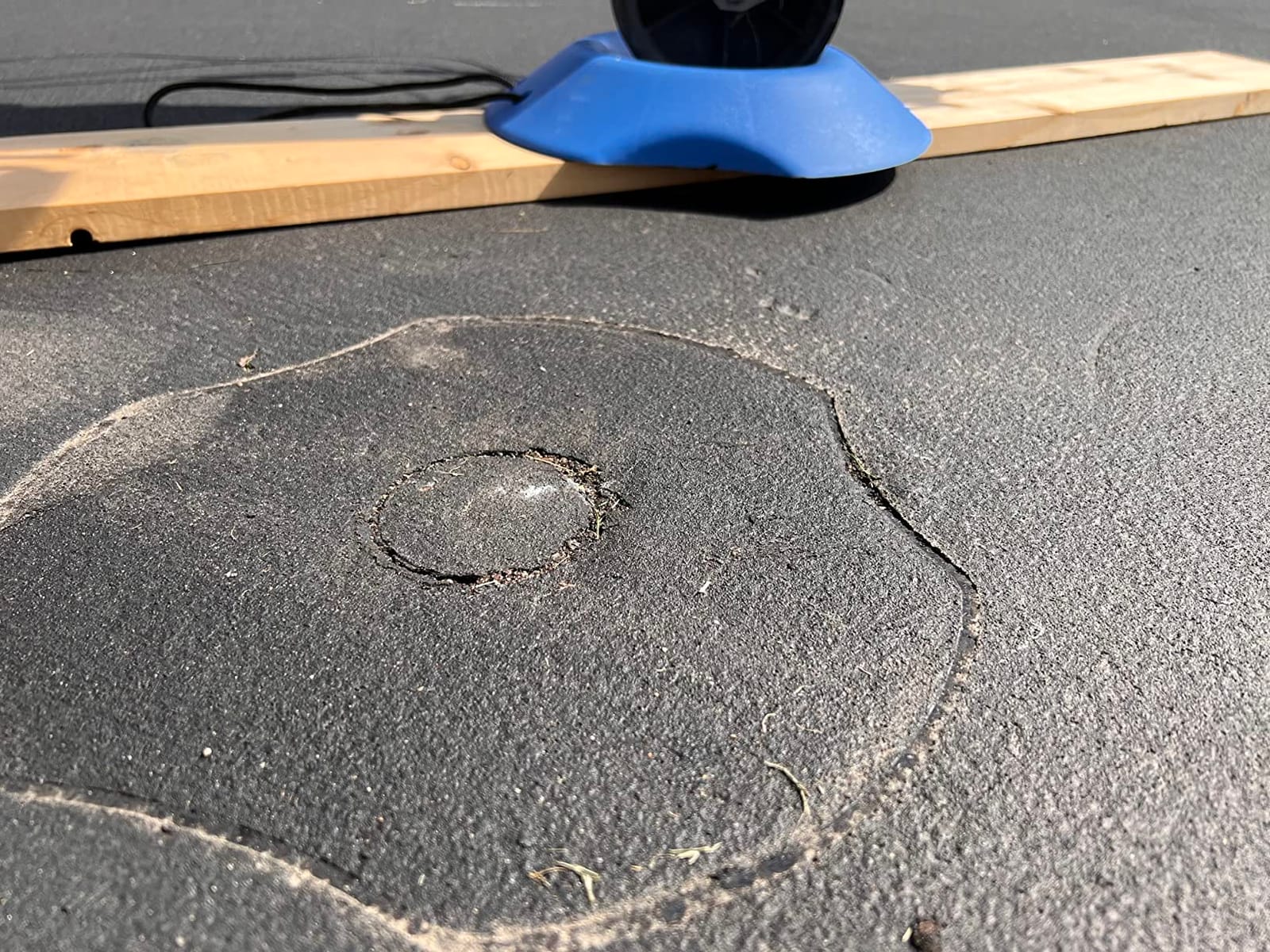 Trailer Wheel Chocks with Rope and Wheel Dock, for Boat Trailers, Travel Campers, RV Accessories, Travel Trailers, and All Trailer Tires customer photo 1