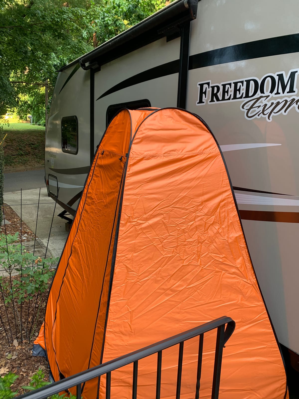 Anngrowy Pop Up Privacy Shower Tent - Portable Outdoor Camping Bathroom Toilet Changing Dressing Room - UPF40+ Waterproof customer photo 2