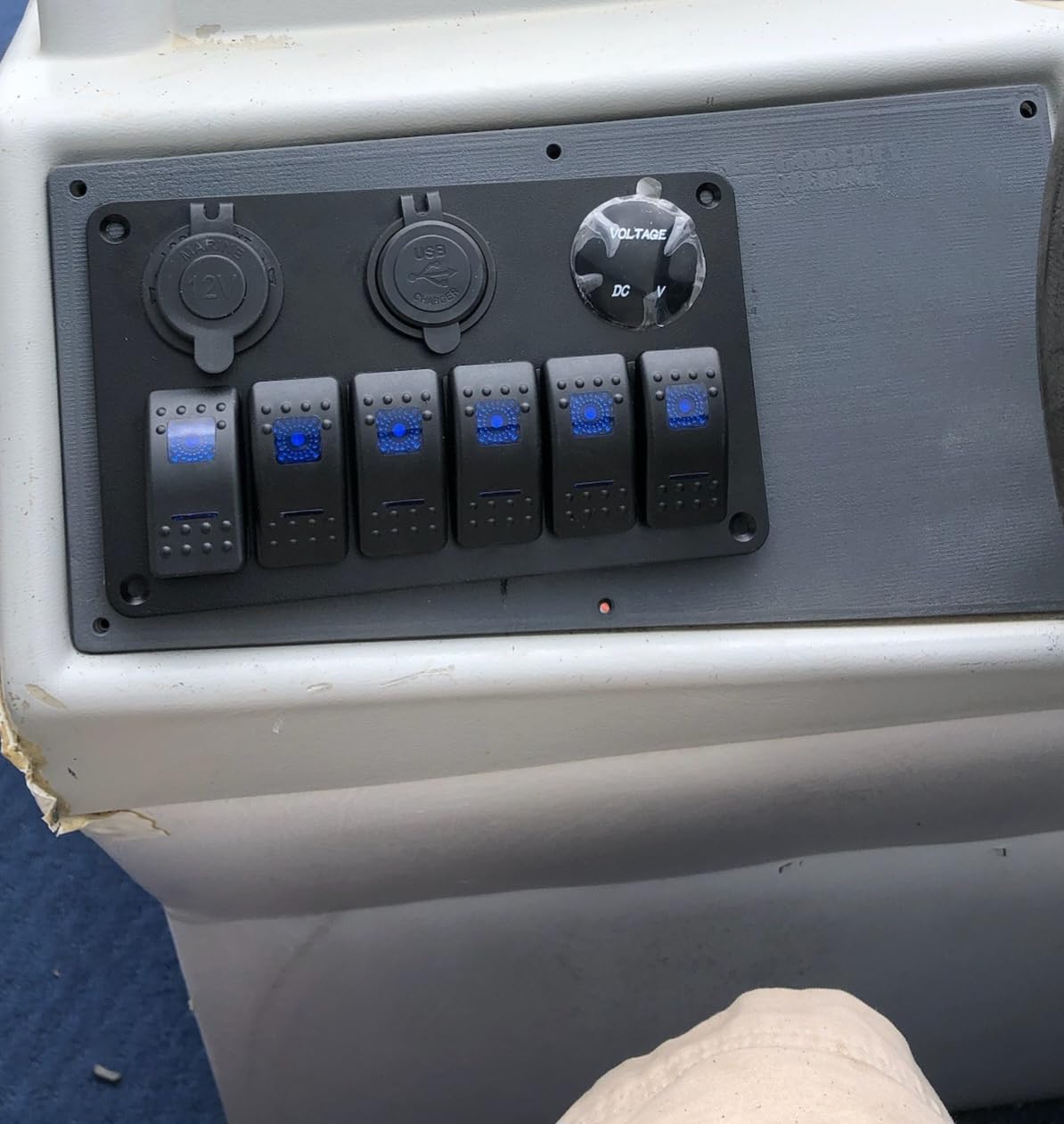 DaierTek 6 Gang Marine Rocker Switch Panel Waterproof 12 Volt, Boat Toggle Switch Panel 12V Blue LED Lighted for Boat Car RV UTV with USB Cigarette Lighter Socket Voltmeter customer photo 1