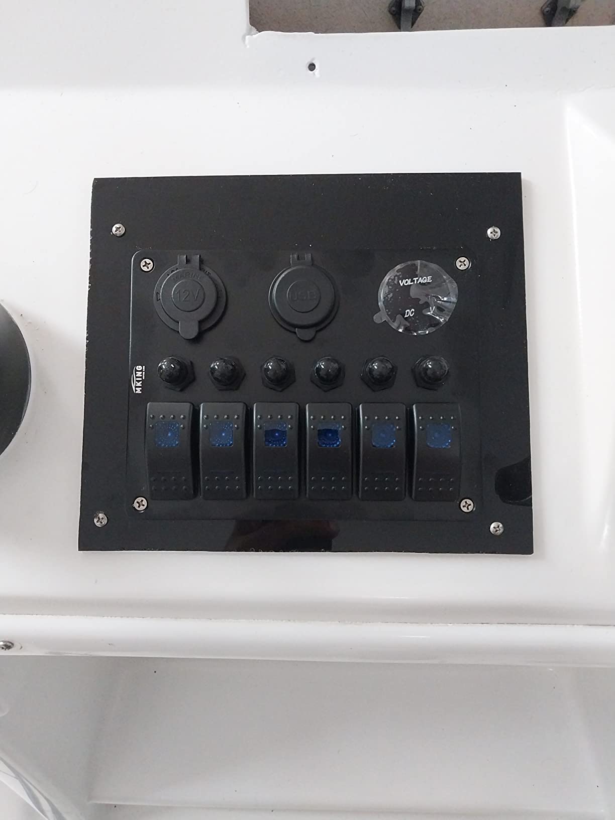 DaierTek 6 Gang Marine Rocker Switch Panel Waterproof 12 Volt, Boat Toggle Switch Panel 12V Blue LED Lighted for Boat Car RV UTV with USB Cigarette Lighter Socket Voltmeter customer photo 2
