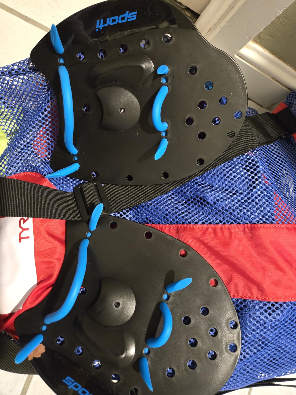 Sporti Power Swim Hand Paddles customer photo 1