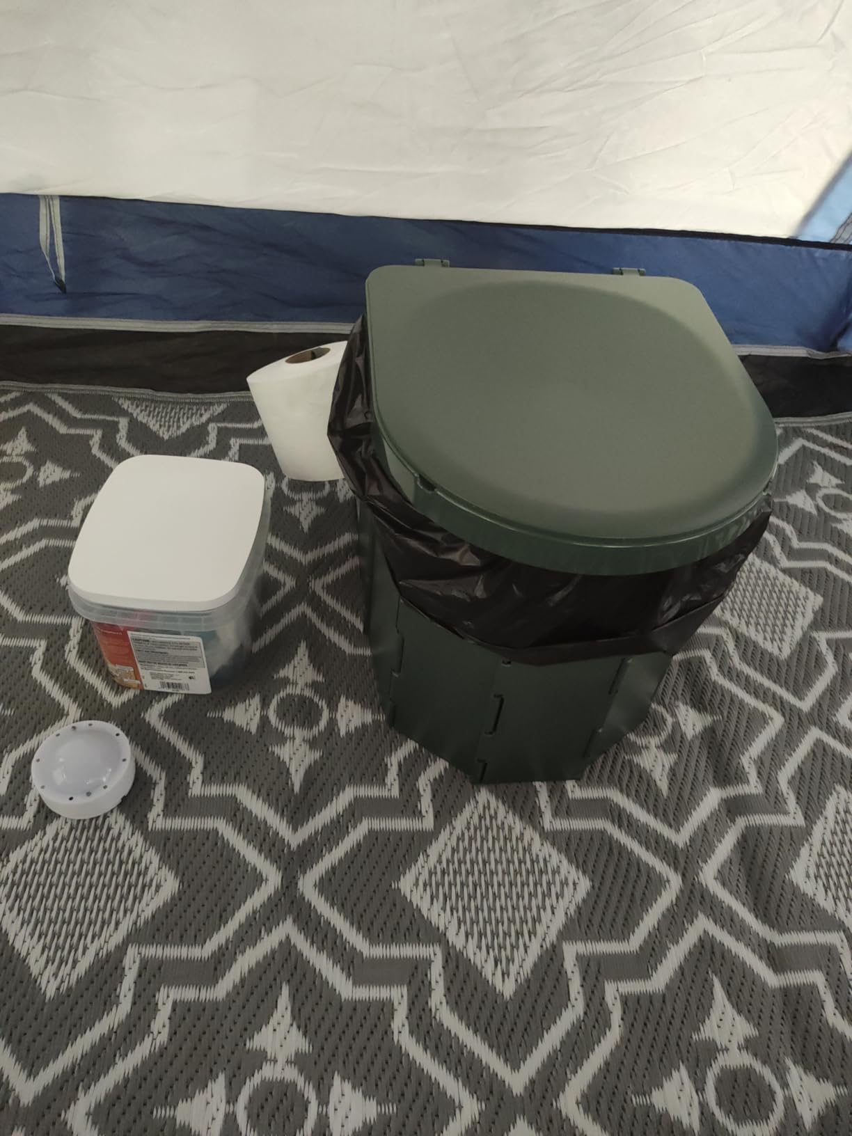 Portable Camping Toilet, Folding Toilet for Adults with Lid and Retractable Toilet Paper Holder, Waterproof Porta Potty with Carry Bag and Disposible Liners customer photo 2