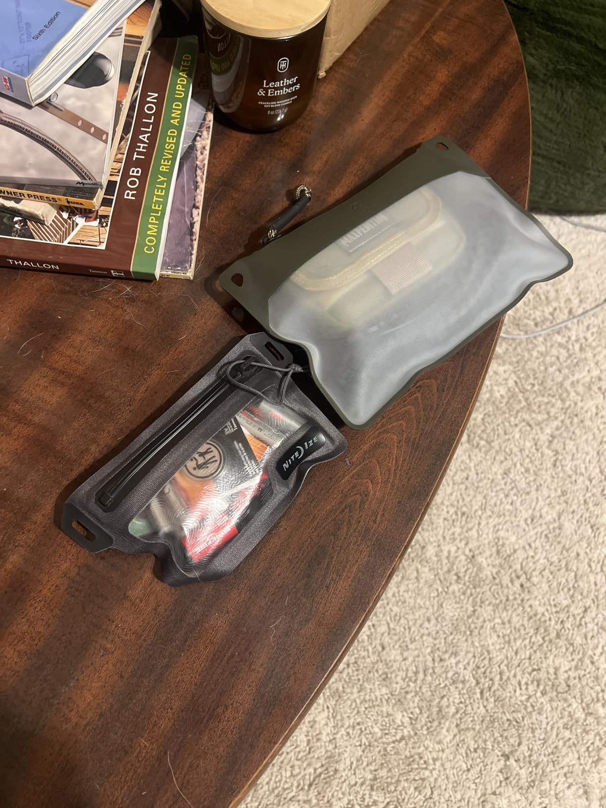 Nite IZE Runoff Waterproof Wallet - Dry Pouch for Tough Trusted Protection - Waterproof Wallet for Beach Trips & Outdoor Activities - Tested Dustproof and Waterproof to IP67 customer photo 2