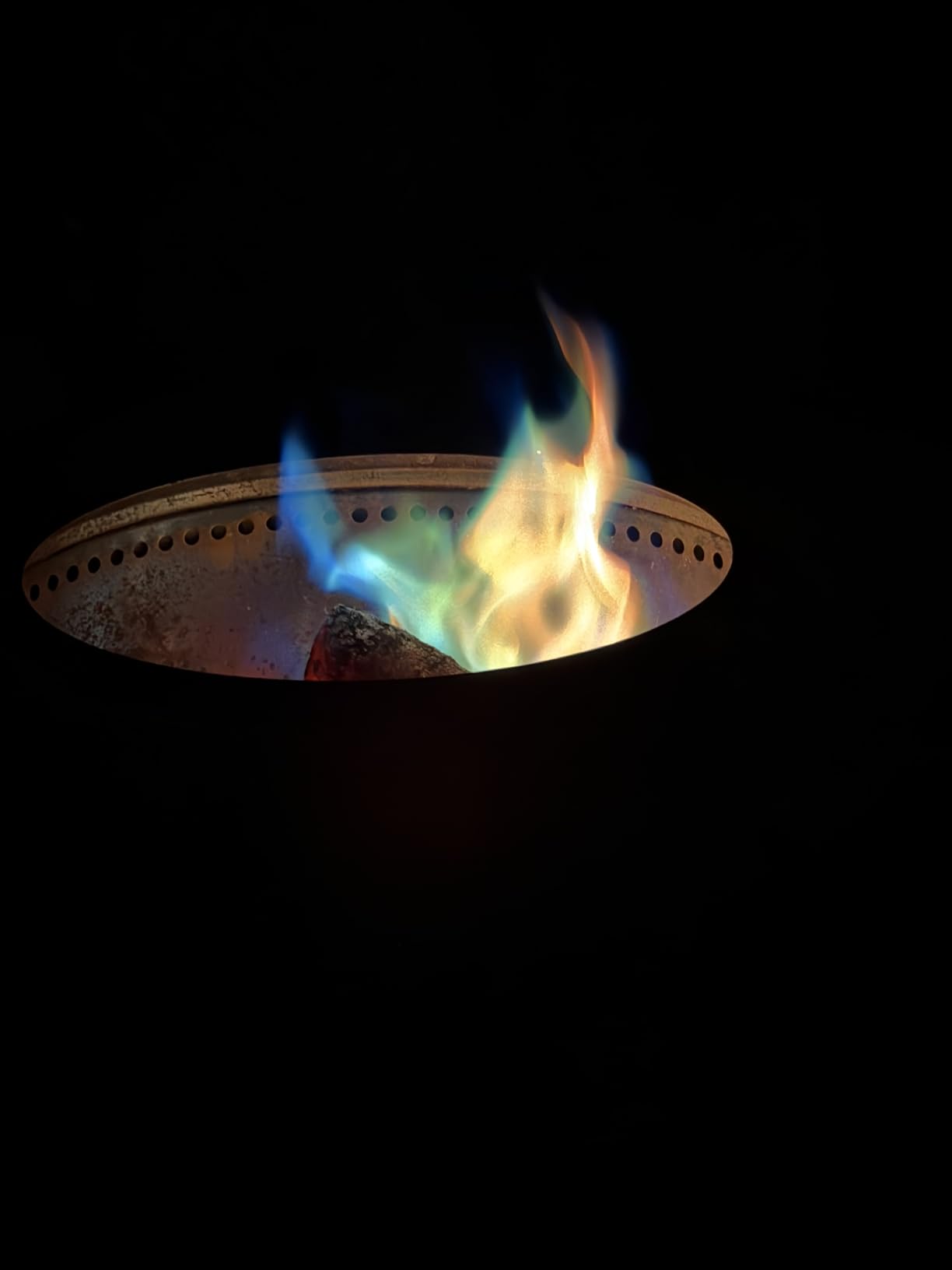 Solo Stove Bonfire 2.0 with Stand, 19.5 Inch Smokeless Fire Pit with Removable Ash Pan - Portable Outdoor Fire Pit - Stainless Steel Wood Burning Fireplace, Ideal for 4-6 People, 21.75 lbs, Ash customer photo 2