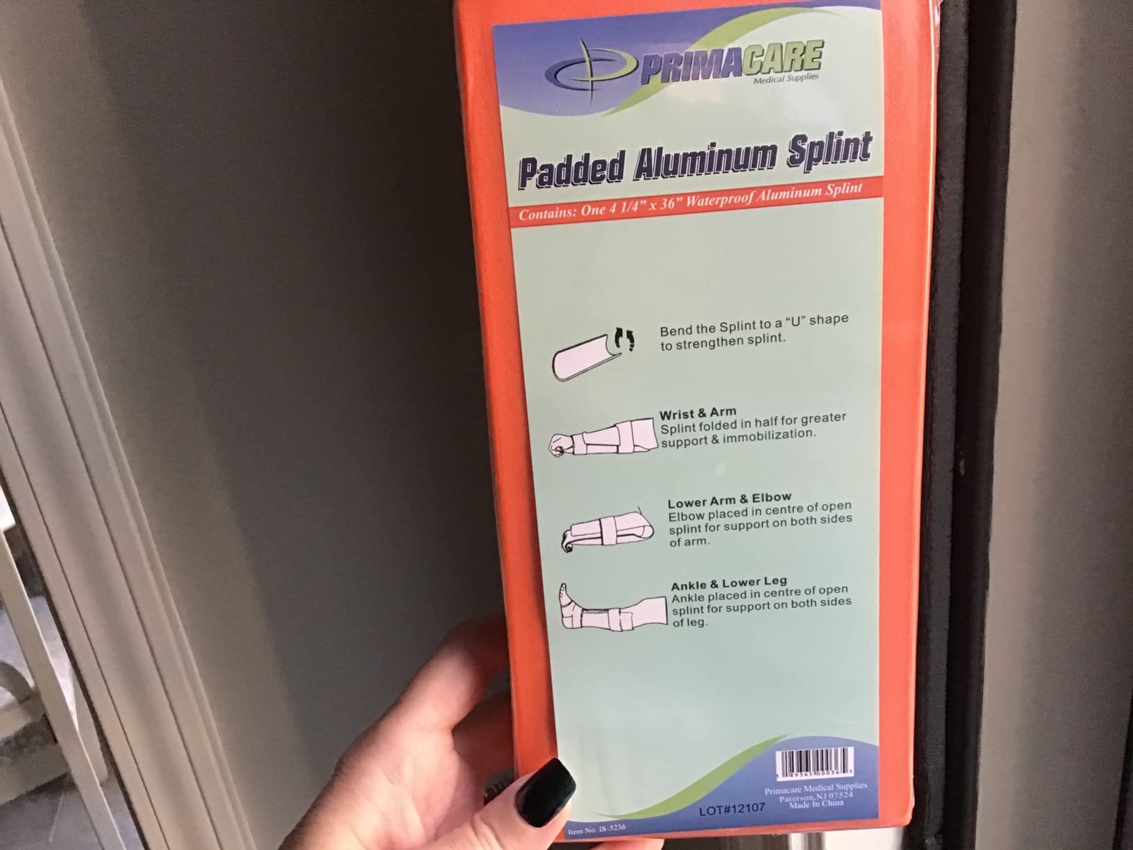 Pack of 5 First Aid Padded Universal Aluminum Splints - 36 inch, Brace for Splinting Hands, Legs, Wrist, Ankle and Fractured or Injured Limbs, Flat Folded, Waterproof customer photo 2