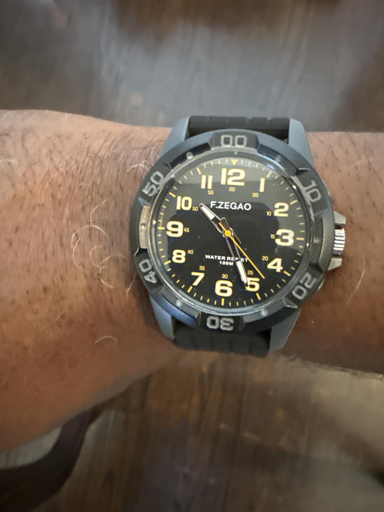 100M Waterproof Watch for Swimming, Easy Read Unisex Analog Watch, Second Hand Diver Analog Watch Men, 45mm Diameter customer photo 1