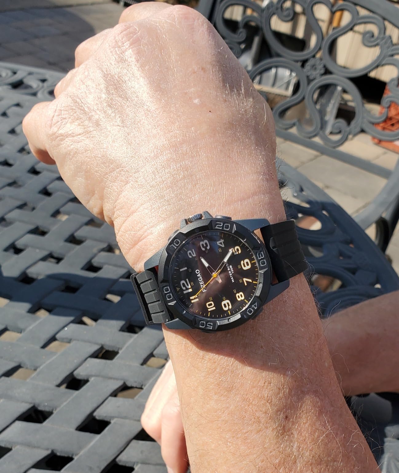 100M Waterproof Watch for Swimming, Easy Read Unisex Analog Watch, Second Hand Diver Analog Watch Men, 45mm Diameter customer photo 2