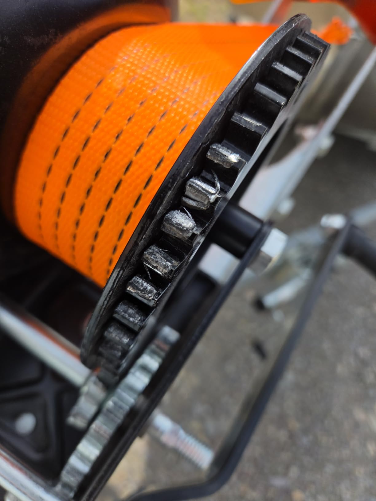 OPENROAD 3500LB Boat Trailer Winch - Heavy Duty Hand Winch with 32 FT Orange Strap, 2-Way Ratchet With 4:1/8:1 Gear - Ideal for Boat, Truck, Trailer, RV, ATV and Jet Ski - Includes Installation Screws customer photo 1