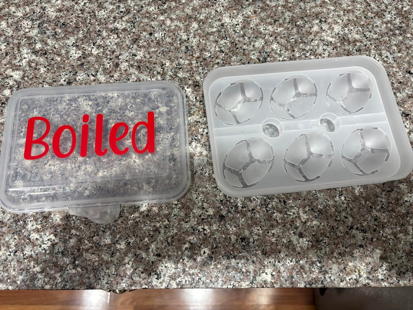 ZPU Egg Holder Camping, 1Pcs 6 Grid Egg Container, Plastic Egg Carrier for Camping Picnic Travel Outdoor Refrigerator Kitchen, Protective Egg Storage Case, Clear White customer photo 2