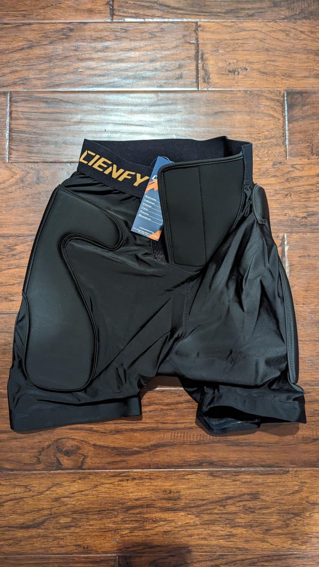 Cienfy Protective Padded Shorts EVA Crash Pants for Snowboarding | Skiing, Skating, Skateboarding, 3D Hip Protection, Nylon Fabric, Impact Resistance, Breathable, Hook & Loop, Six Sizes-XS-XXL customer photo 2