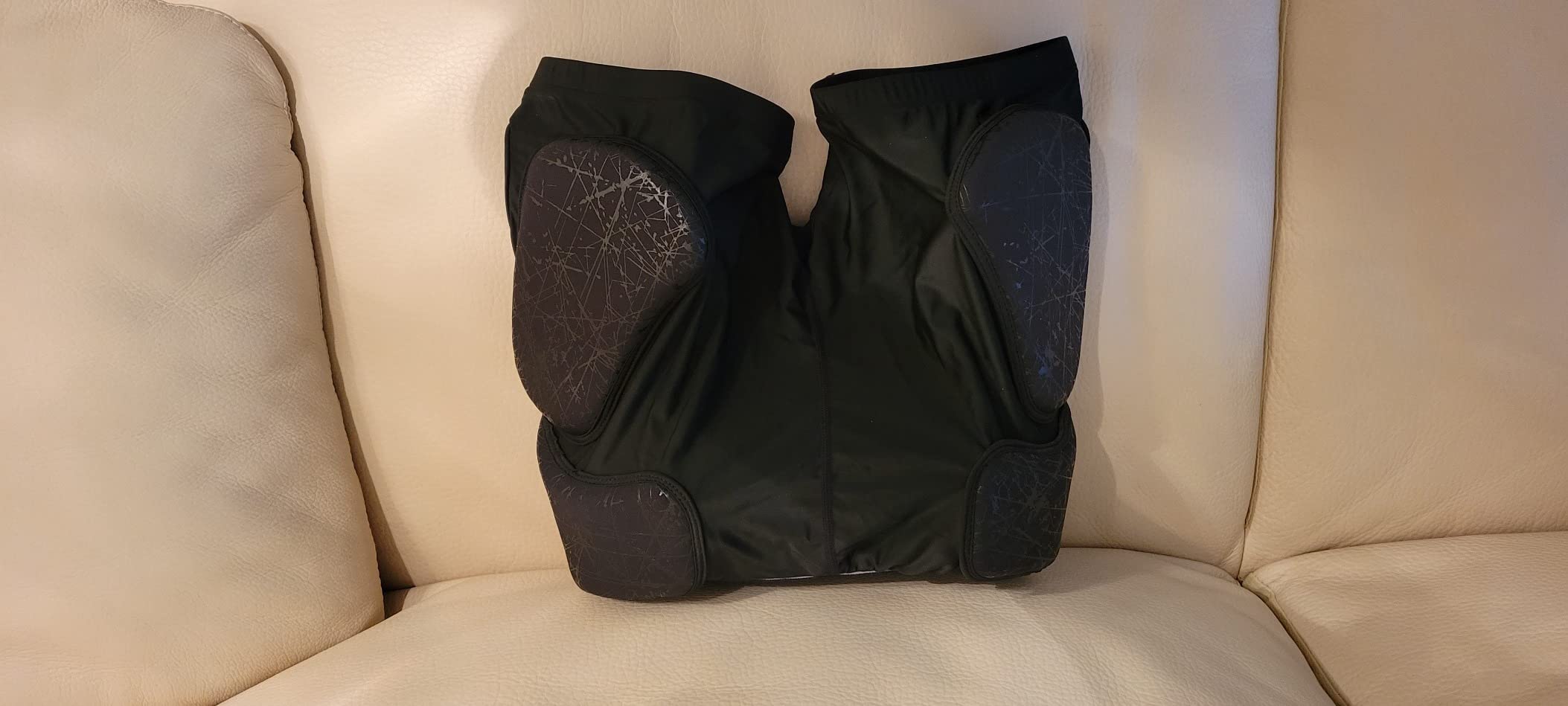 Protective Padded Shorts Snowboard Ski Hip Tailbone | D30 Impact Skateboard Butt Protection customer photo 1