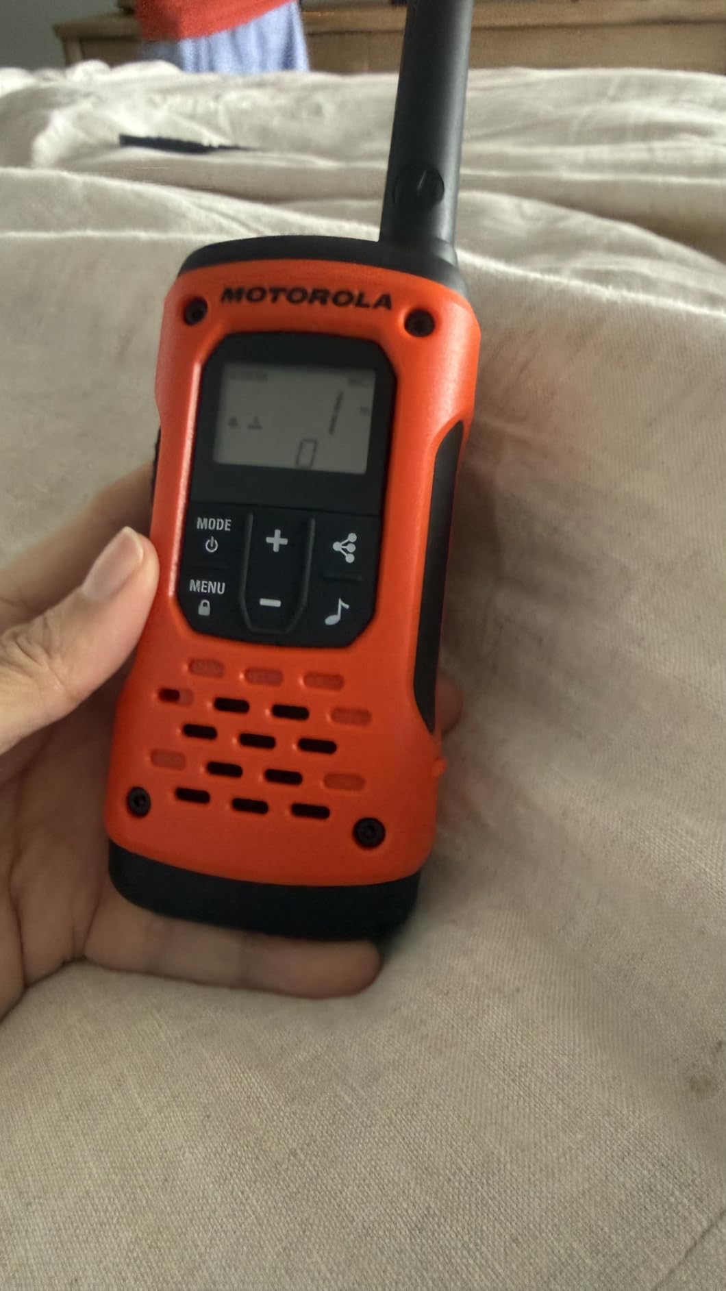 Motorola Talkabout T605 H2O Two Way Radios Waterproof Walkie Talkie, Rechargeable, 22 Channel, 35 Mile, 2 Pack customer photo 1