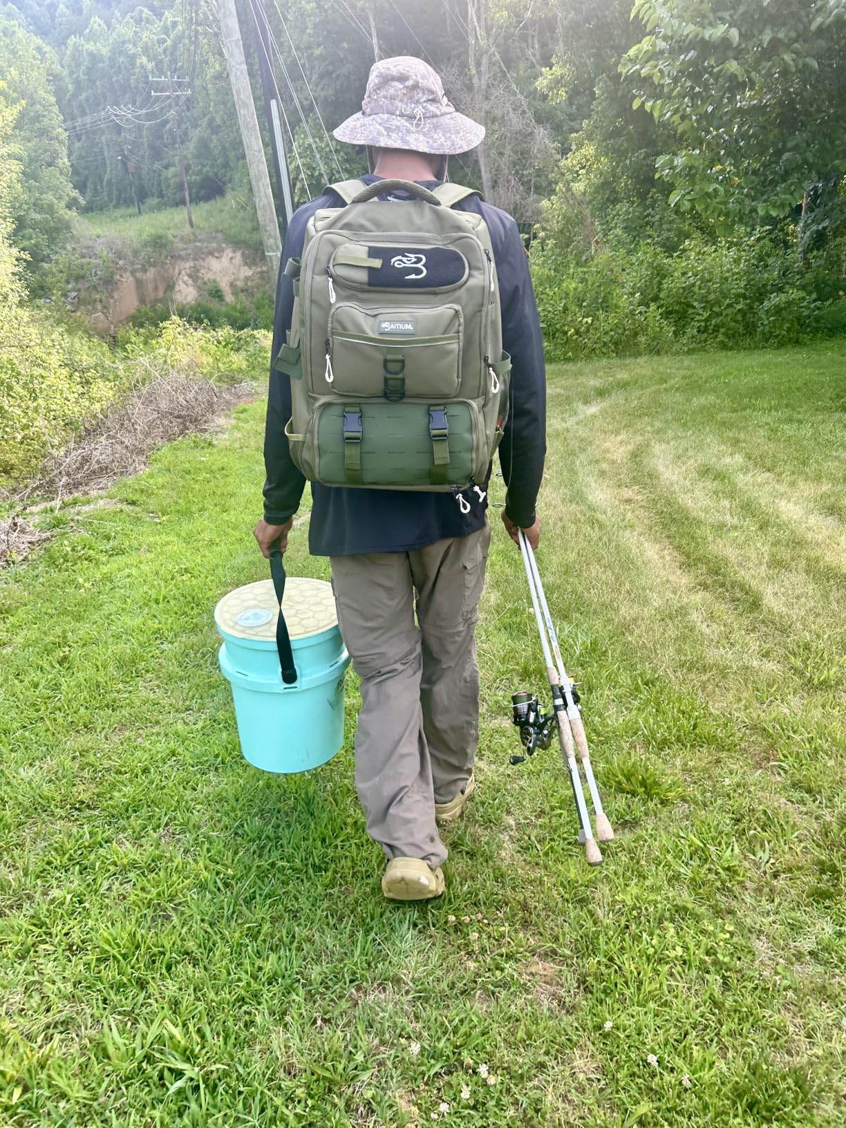 Baitium Fishing Backpack, Tackle Bag With Rod Holders, 40L Capacity With Cooler, Rain Cover, Insulated Pocket, 4 Tackle Trays Included- (Green) customer photo 1
