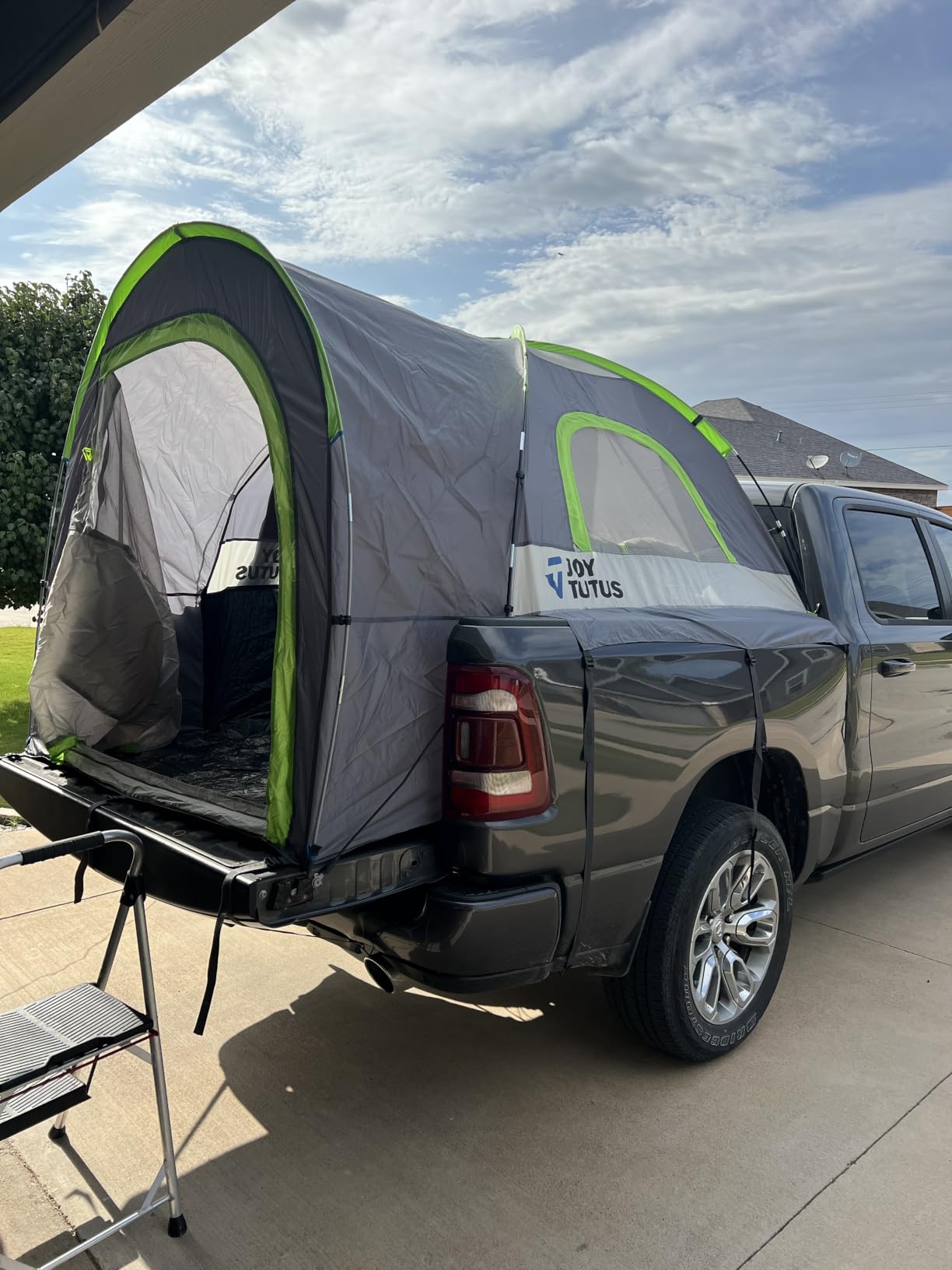 JOYTUTUS Truck Tent with Rainfly 5.5Ft-5.8Ft, Straight Spacious Truck Bed Tent with Sky View Mesh, Waterproof PU2000mm Double Layer for 2 Person, Gray Blue customer photo 1