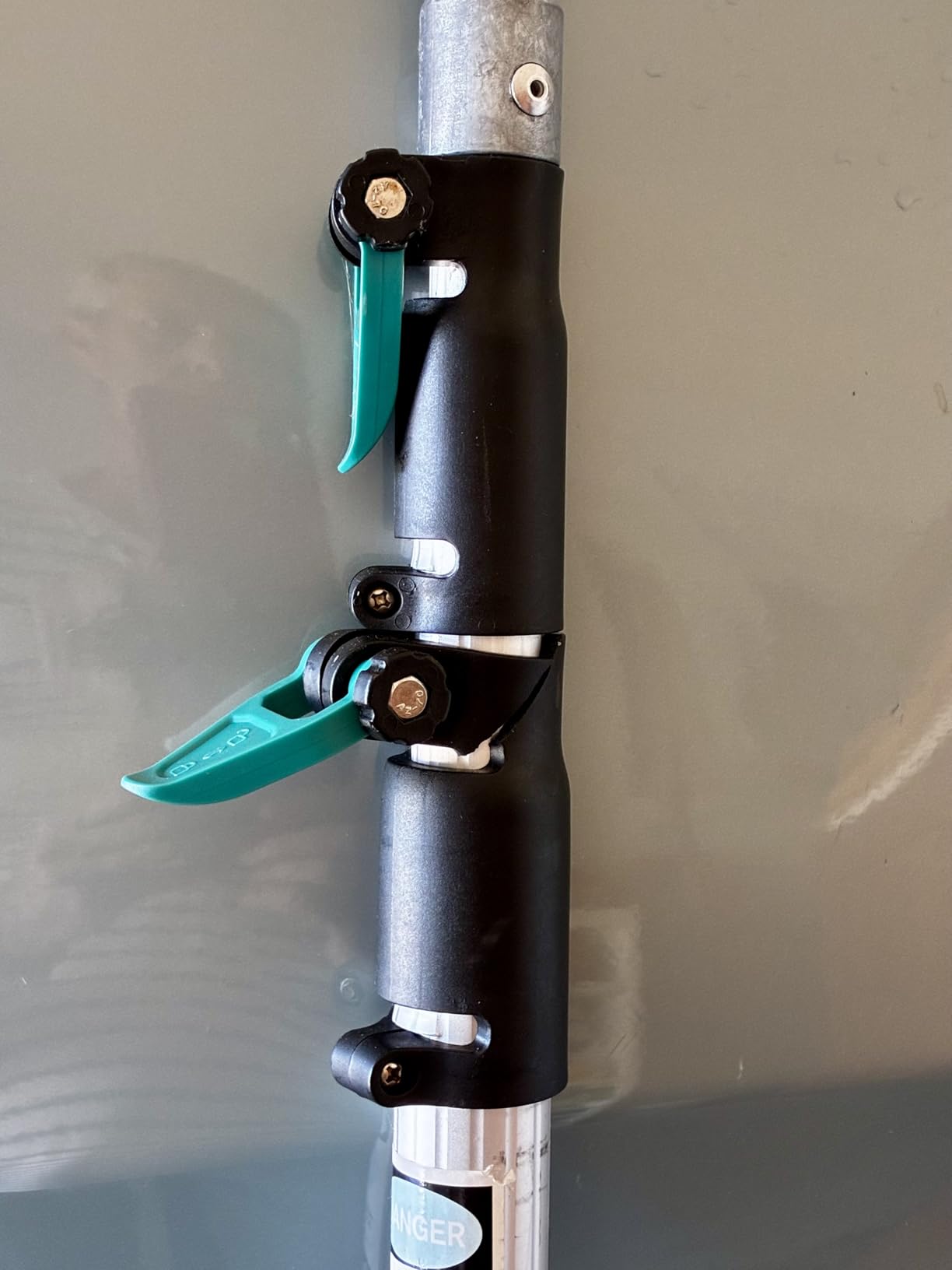 TelesPro 5-12FT 3-Stage Telescopic Aluminum Pole Boat Hook: Versatile Docking Pole for Easy Boat Handling, Sturdy and Durable Design, Ideal for Pushing and Pulling Boats in Any Water Conditions customer photo 2