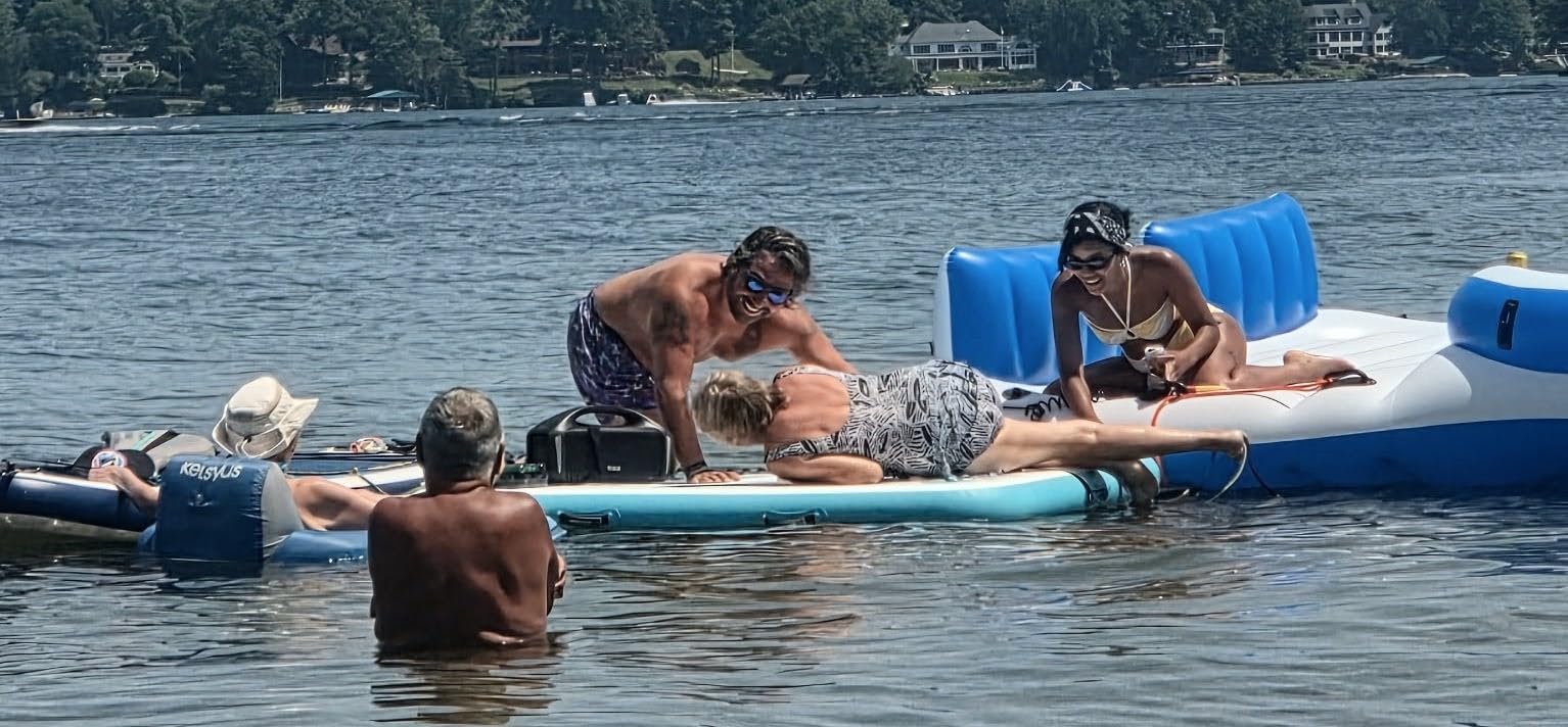VOFiTNY Inflatable Floating Dock, Swim Platform Floating Dock for Lakes, Lake Floats for Adults, Island Raft Mat for Lake Beach Ocean, Non-Slip Surface customer photo 1