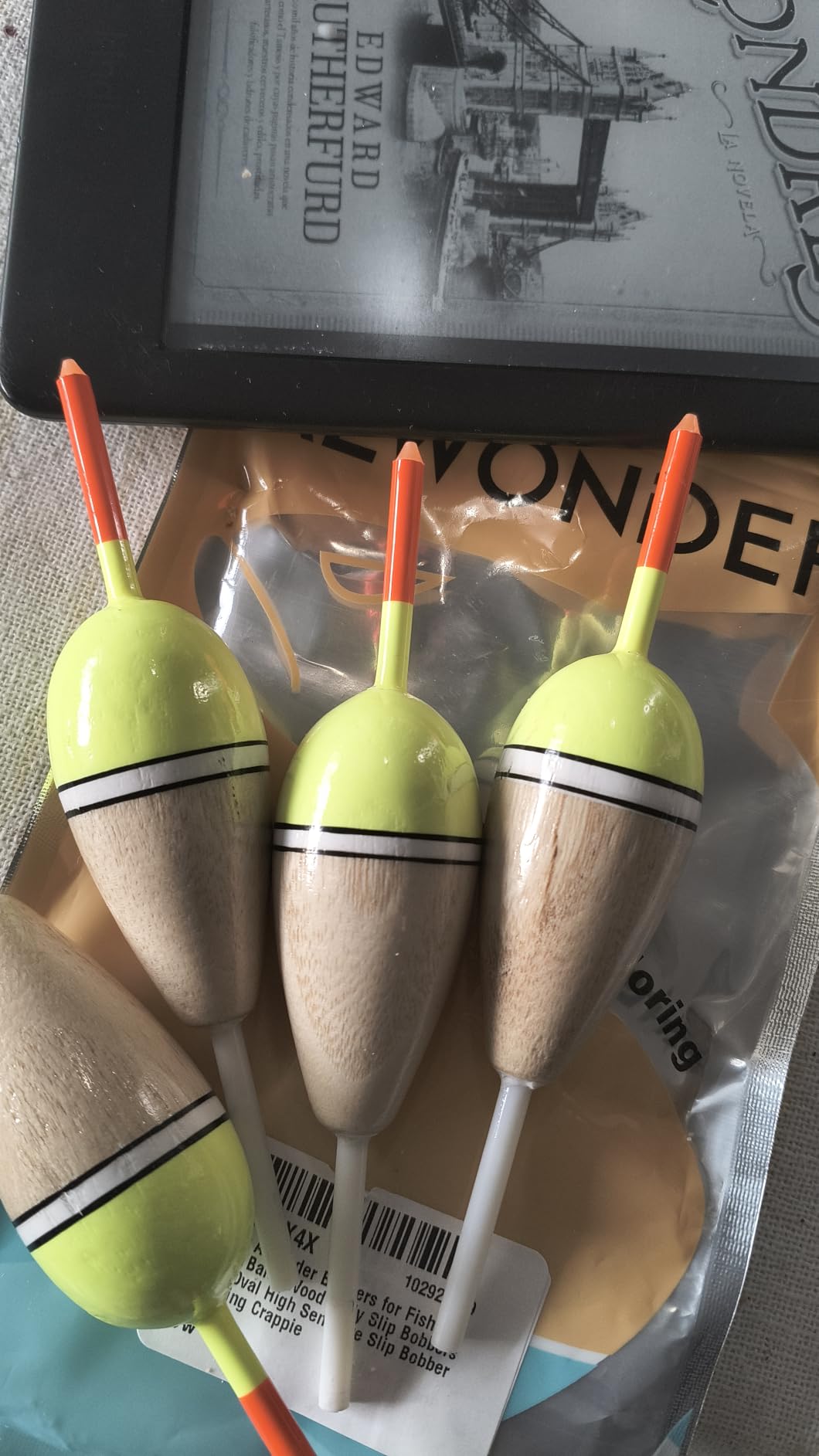 Alwonder 4-Pack Bobbers for Fishing, Buoyant Balsa Wood Body Slip Bobbers Floats, Oval High Sensitive Slip Bobber for Fishing Crappie Bluegill Trout Bass Panfish Catfish Walleye customer photo 1