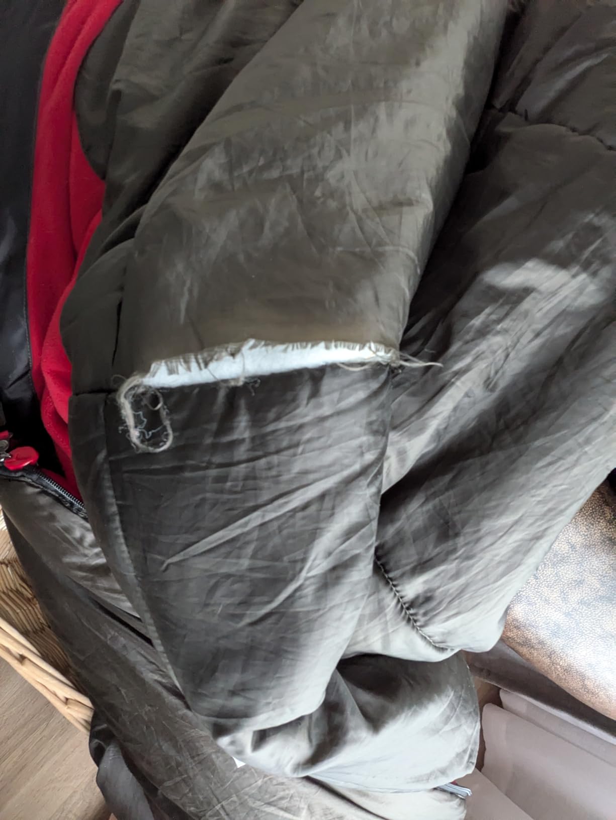 Coleman Big Basin 15F Big & Tall Sleeping Bag, Cold Weather Sleeping Bag with Snag-Free Zipper & Better Heat Retention, Machine Washable customer photo 1