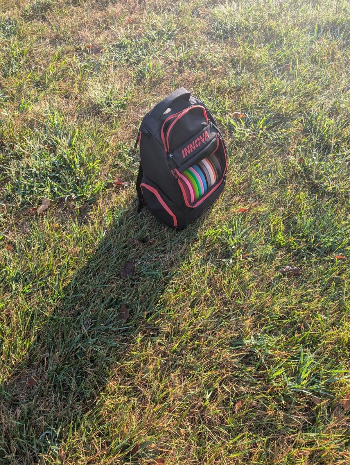 Innova Adventure Pack Disc Golf Backpack - Holds 25 Discs - Includes Mini, Disc Golf Bag customer photo 2