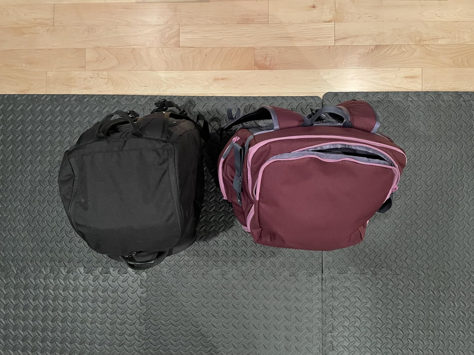Dakine Boot Backpack DLX Ski & Snowboard Travel, Black, 75L | Spacious 75l storage; Waterproof & built for adventure customer photo 2