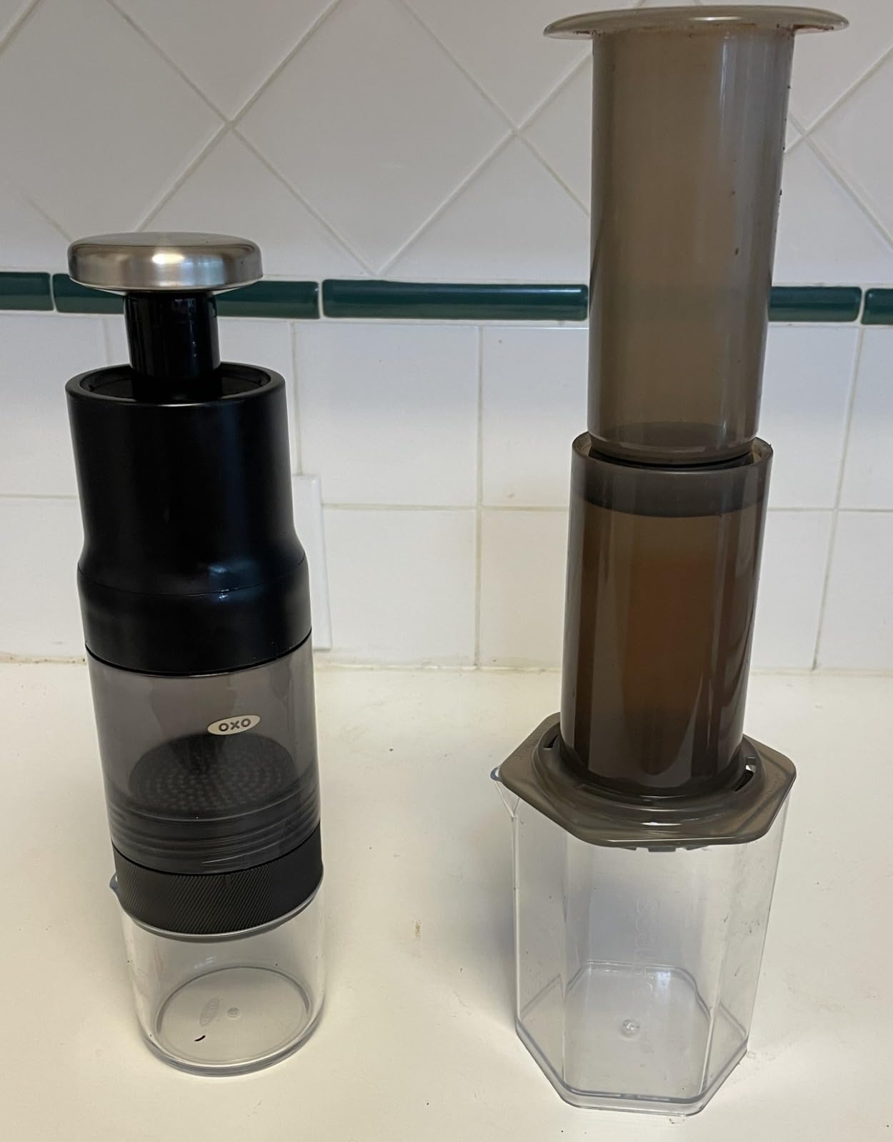 OXO Brew Portable Rapid Coffee Brewer | Reusable Filter, Small, Quick Brew in 5 Minutes or Less, Easy-Clean Carafe, Hot or Cold customer photo 2