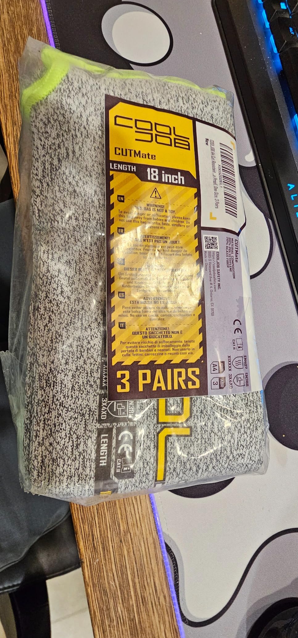 COOLJOB 3 Pairs 14/18in A4 Cut Resistant Sleeves with Thumb Hole, UV Sun Protection Arm Sleeves for Thin Skin Farmer Gardener customer photo 2