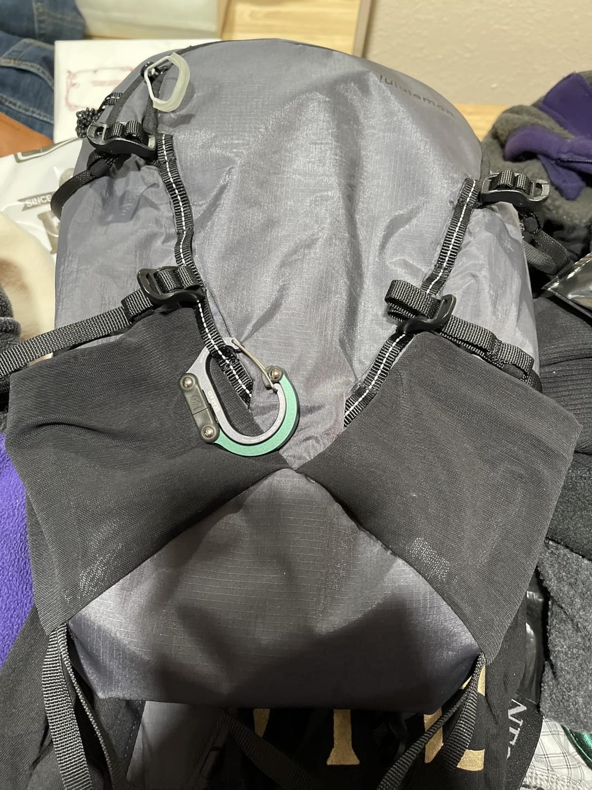 GEAR AID HEROCLIP Mini 360° Swivel Carabiner Gear Clip & Hook | Keeps keys, purses, bags and accessories off the ground with a rotating hook and carabiner gear clip. customer photo 2