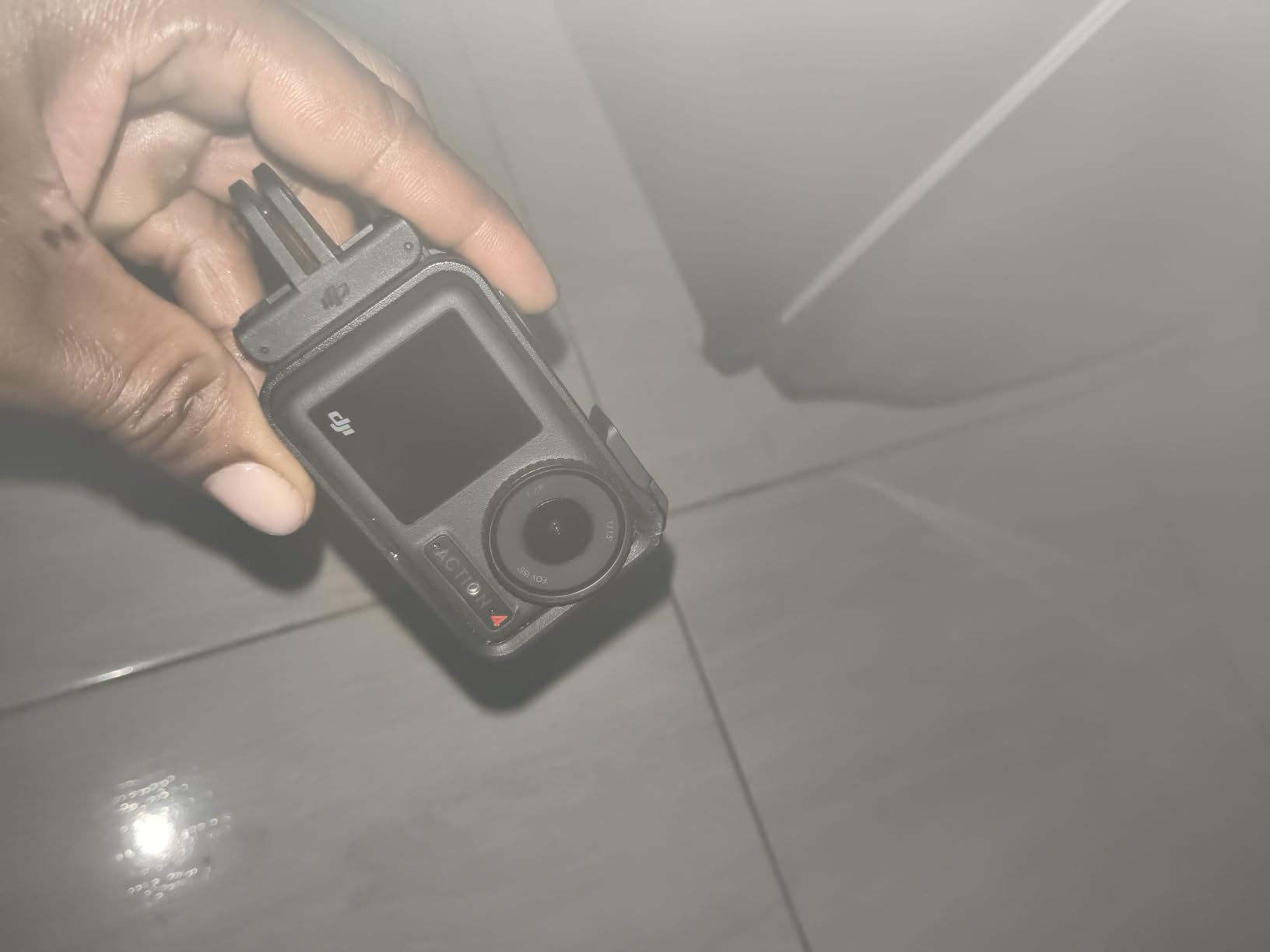 DJI Osmo Action 4 Essential Combo, Waterproof Action Camera Vlogging Camera | 1/1.3