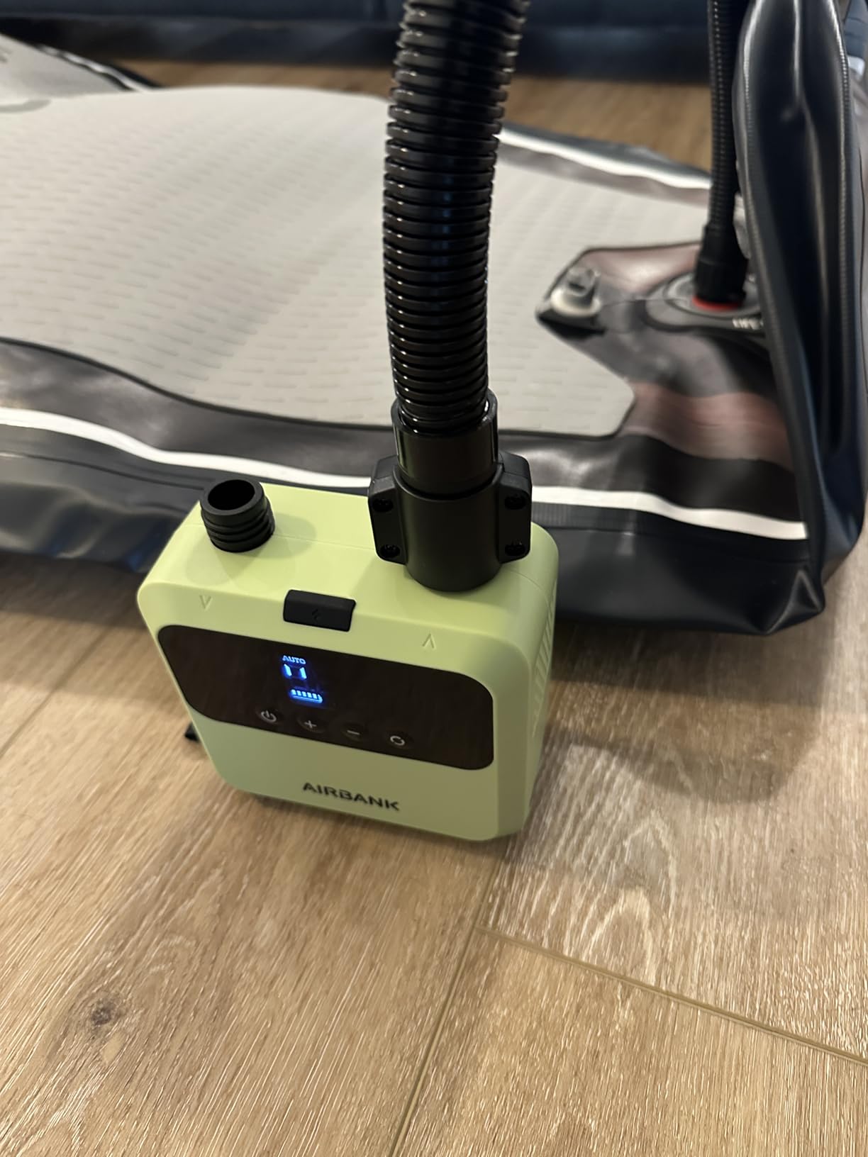 AIRBANK Mini Paddle Board Pump Pulse Pro, Small Rechargeable SUP Pump Electric Portable, Brushless Motor, MAX 20PSI, Fast Inflation Air Pump for Kayak, Inflatables, Boats, Tent, Kite Wings customer photo 2