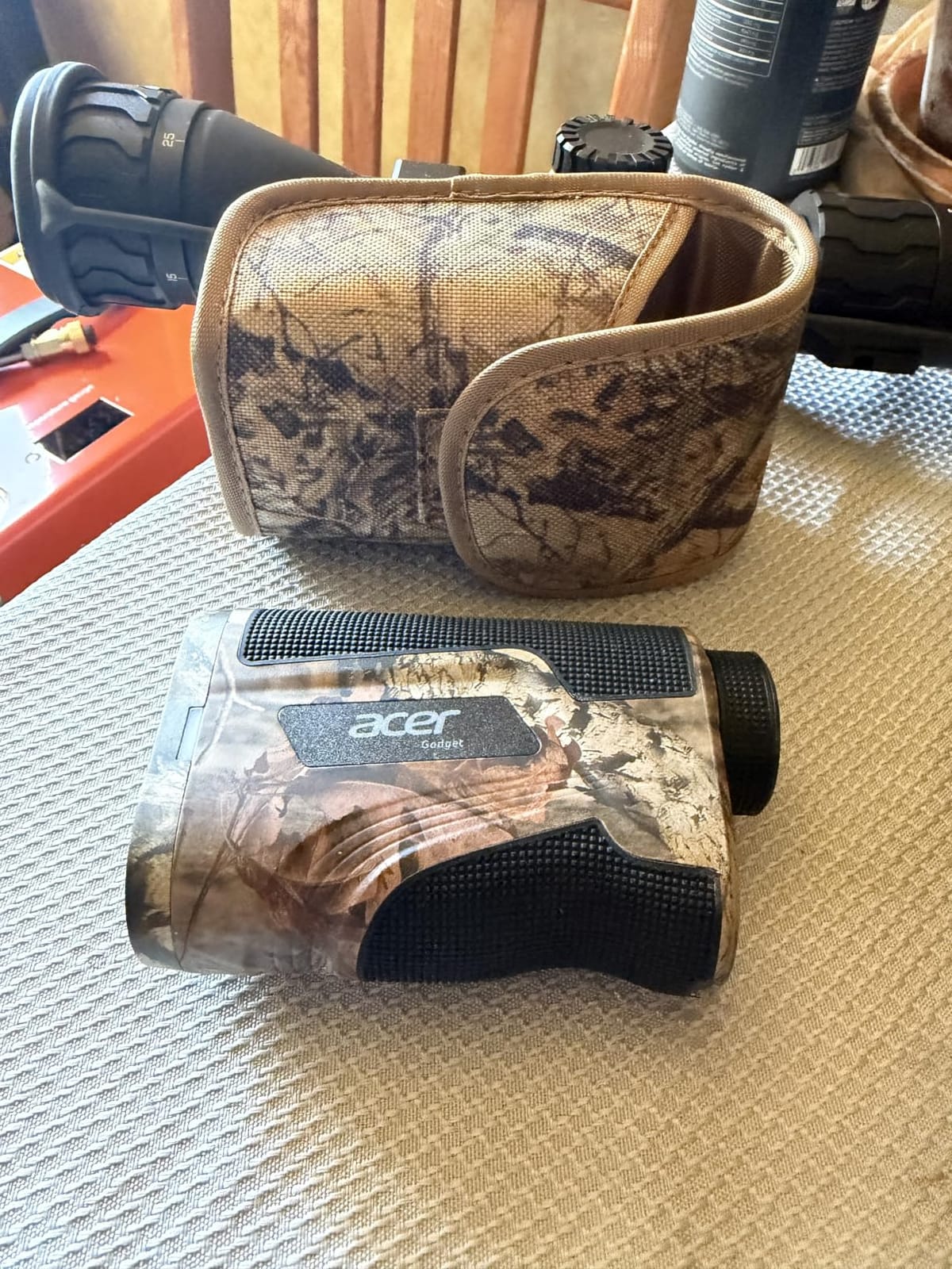 Acer Hunting Range Finder with Slope, 800 Yards Range Finder for Hunting, 6X Magnification, Waterproof Archery Rangefinder for Deer, Rechargeable Battery with Magnet Stripe customer photo 1
