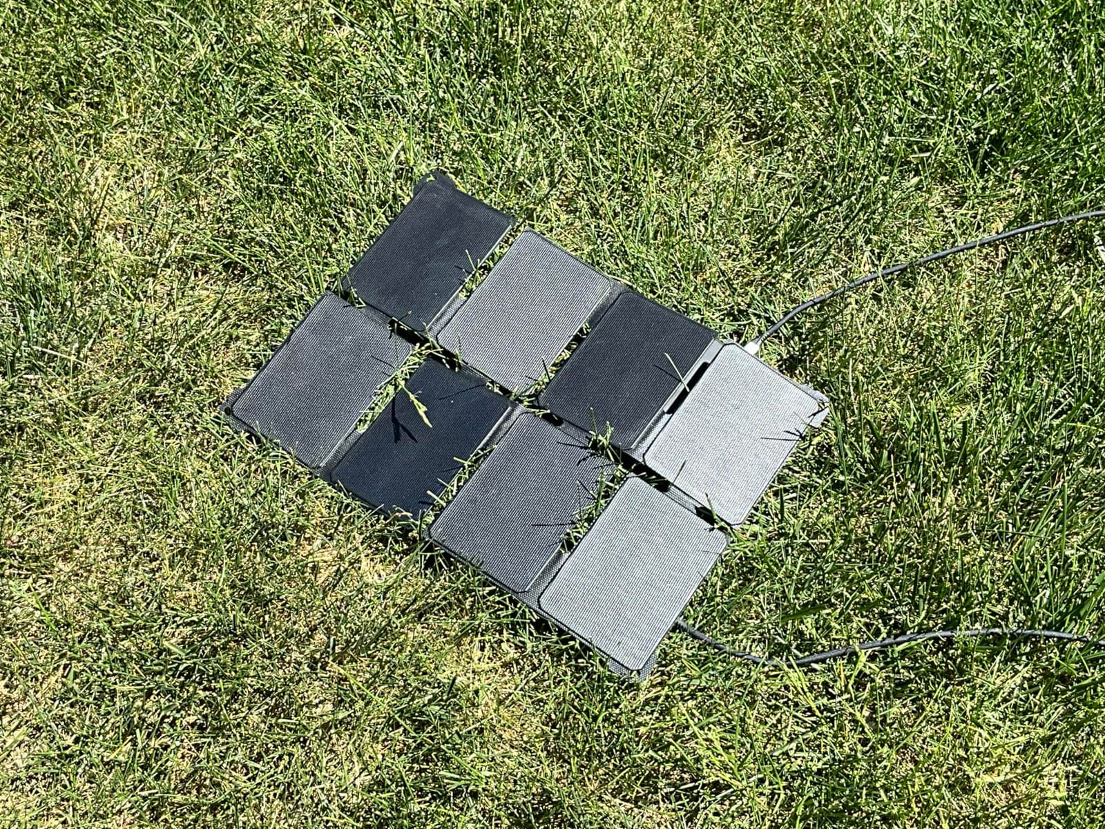 [Upgraded] BigBlue Ultra-Light Portable 25W Solar Panel Charger with USB-A and USB-C Ports, 0.84 lbs Pocket-Size IP68 Waterproof, Folded Solar Panel Compatible with Cellphone,Power Bank,Camping Light customer photo 2