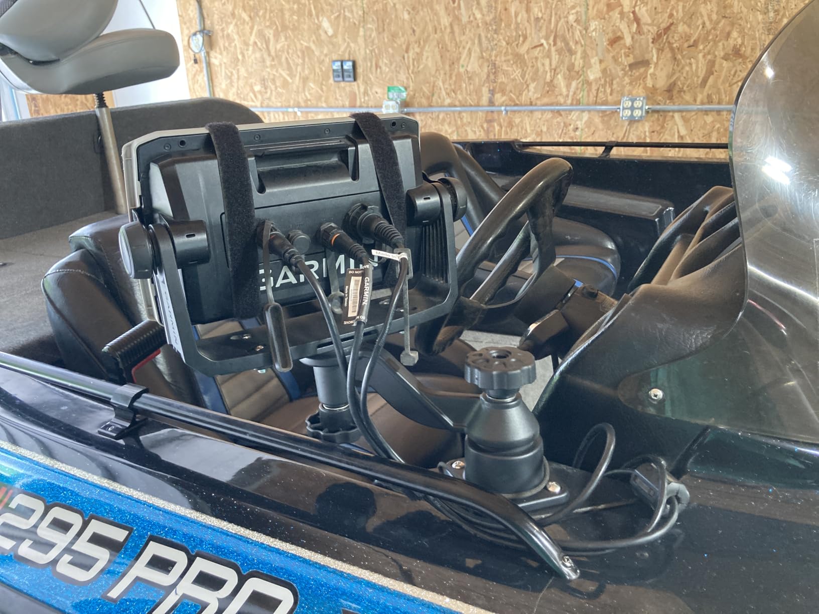 Fish Finder Mount with Heavy Duty Swing Arm for Fishfinders & Chartplotters Marine Electronic with 5