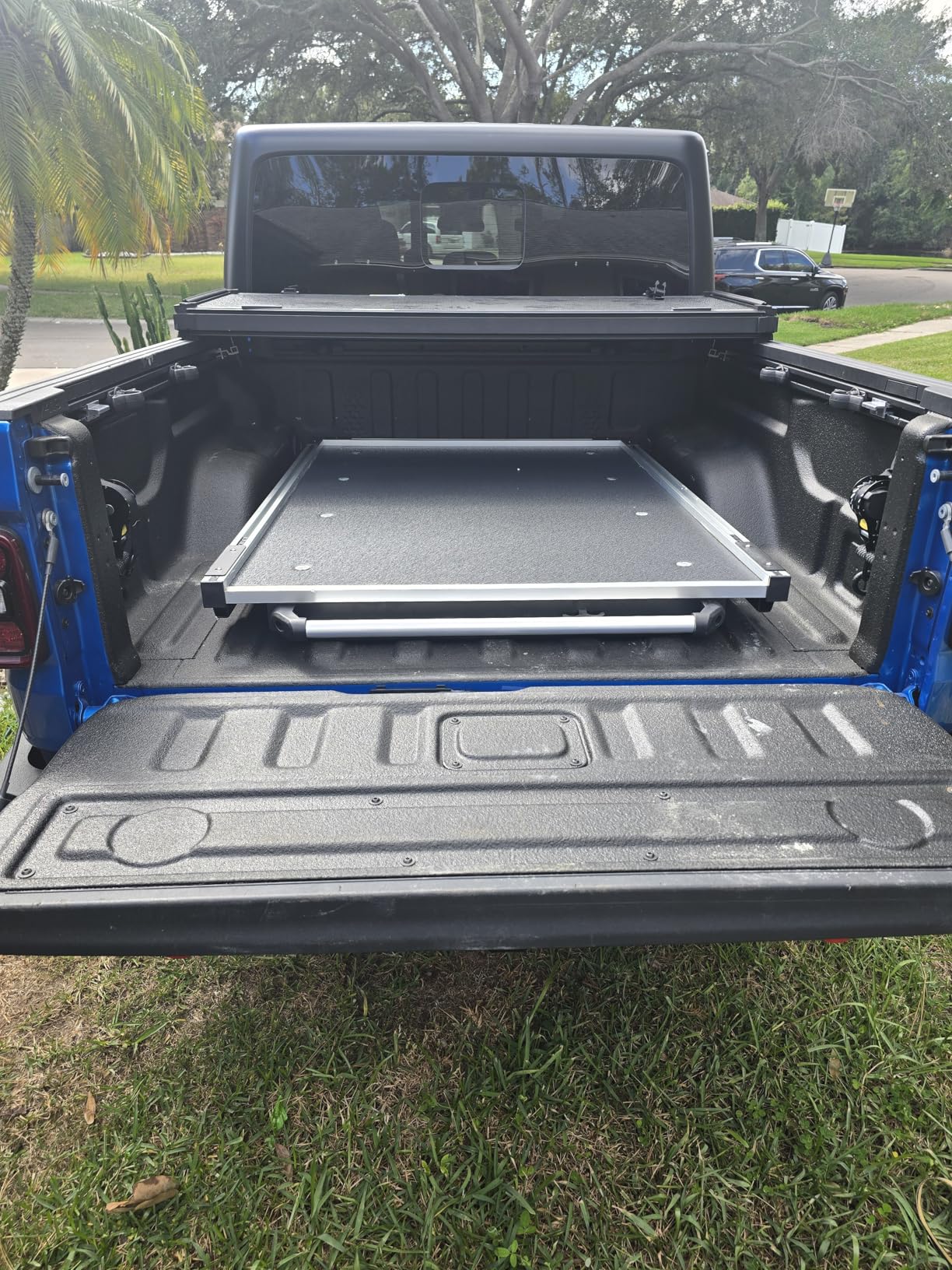 VEVOR Sliding Truck Bed Organizer, 63 x 47-Inch Heavy Duty Truck Bed Storage Drawer with 1000 lbs Capacity, 2-Position Slide Out Tray for Pickup Trucks, Black customer photo 1