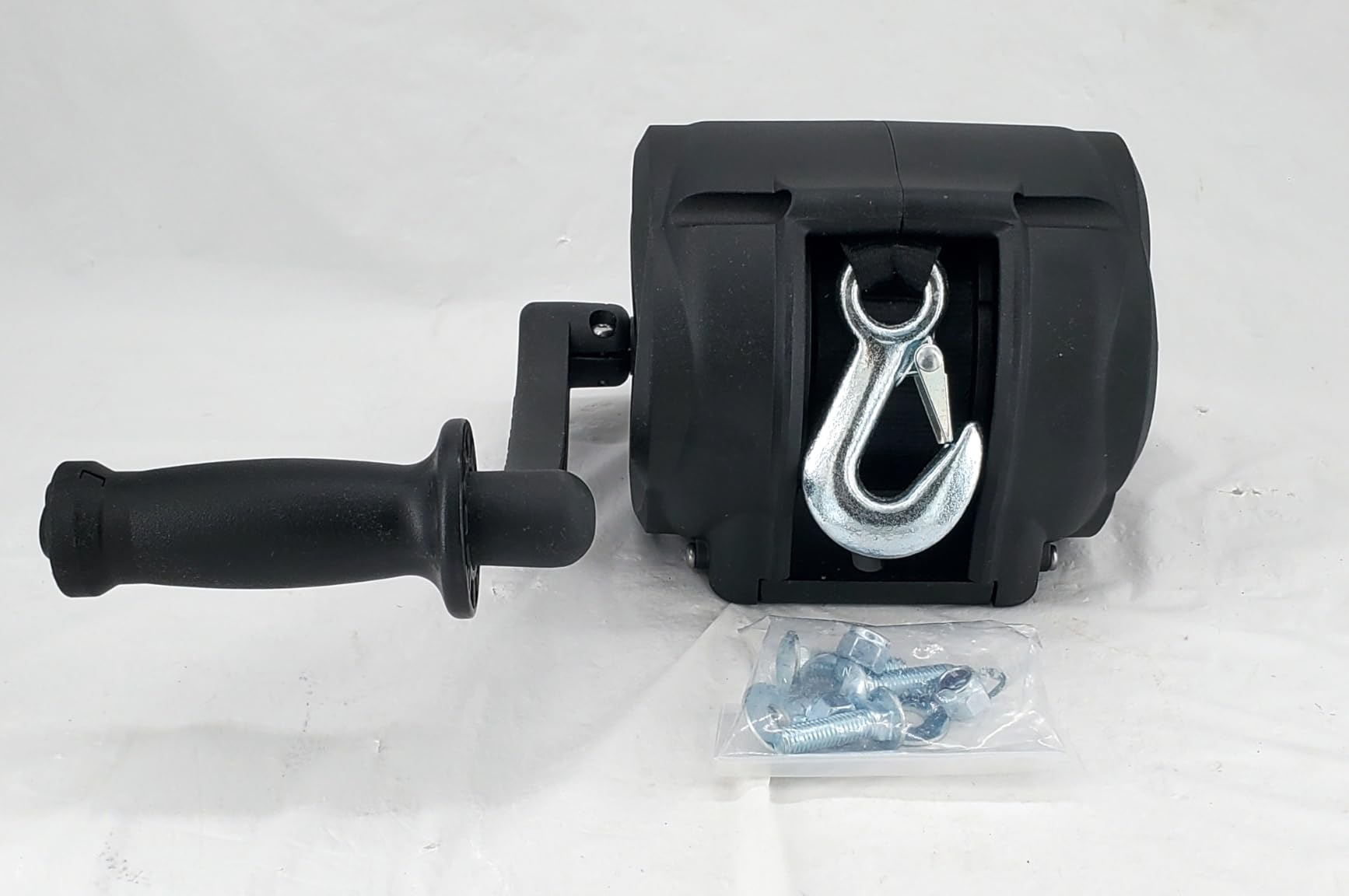 Powerwinch Premier Series 2000 Manual Trailer Winch for Boat Trailers, 2000 lb Capacity, Fully Assembled, Die Cast Aluminum Housing, 20' Strap, Easiest Operation on The Market, 4.75:1 Gear Ratio. customer photo 1