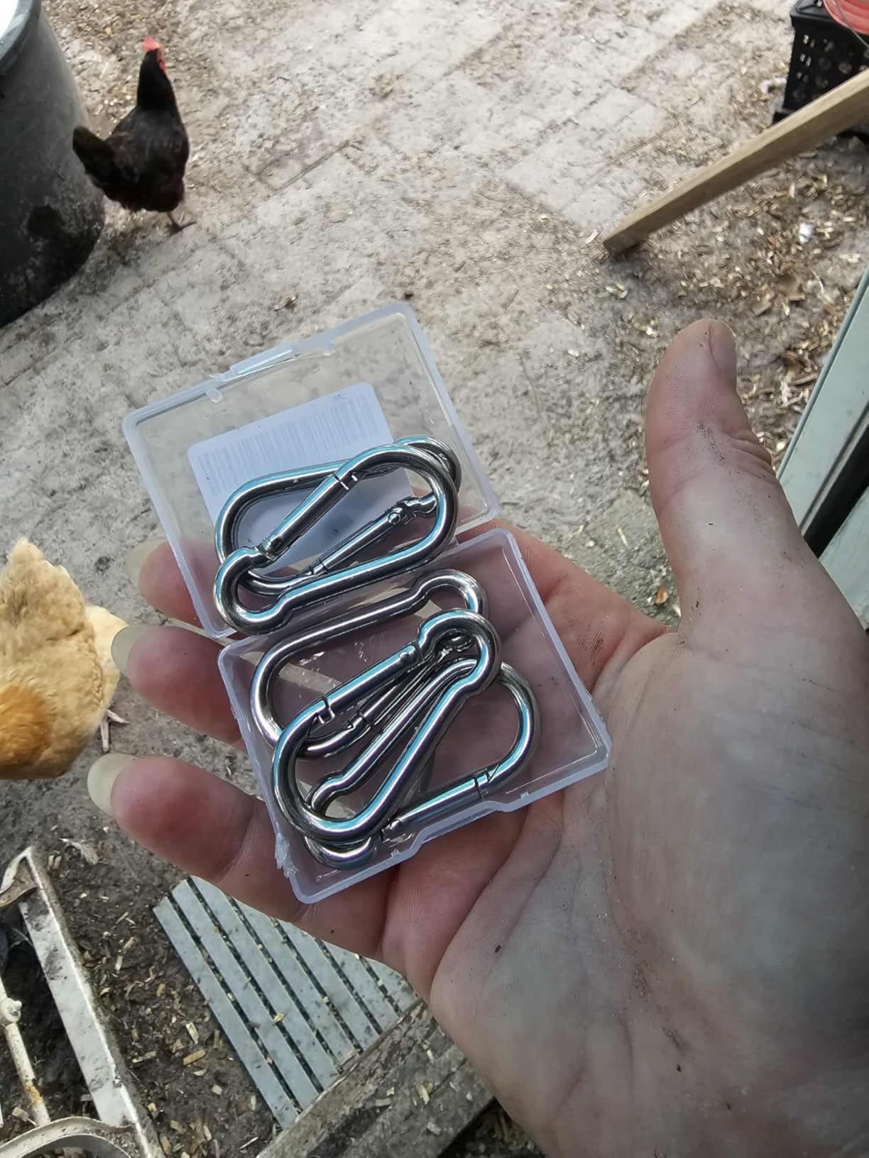 sprookber 316 Stainless Steel Carabiner Clip, Marine Grade Heavy Duty Spring Snap Hook for Outdoor, Boat, Hammock, Set of 5 customer photo 2