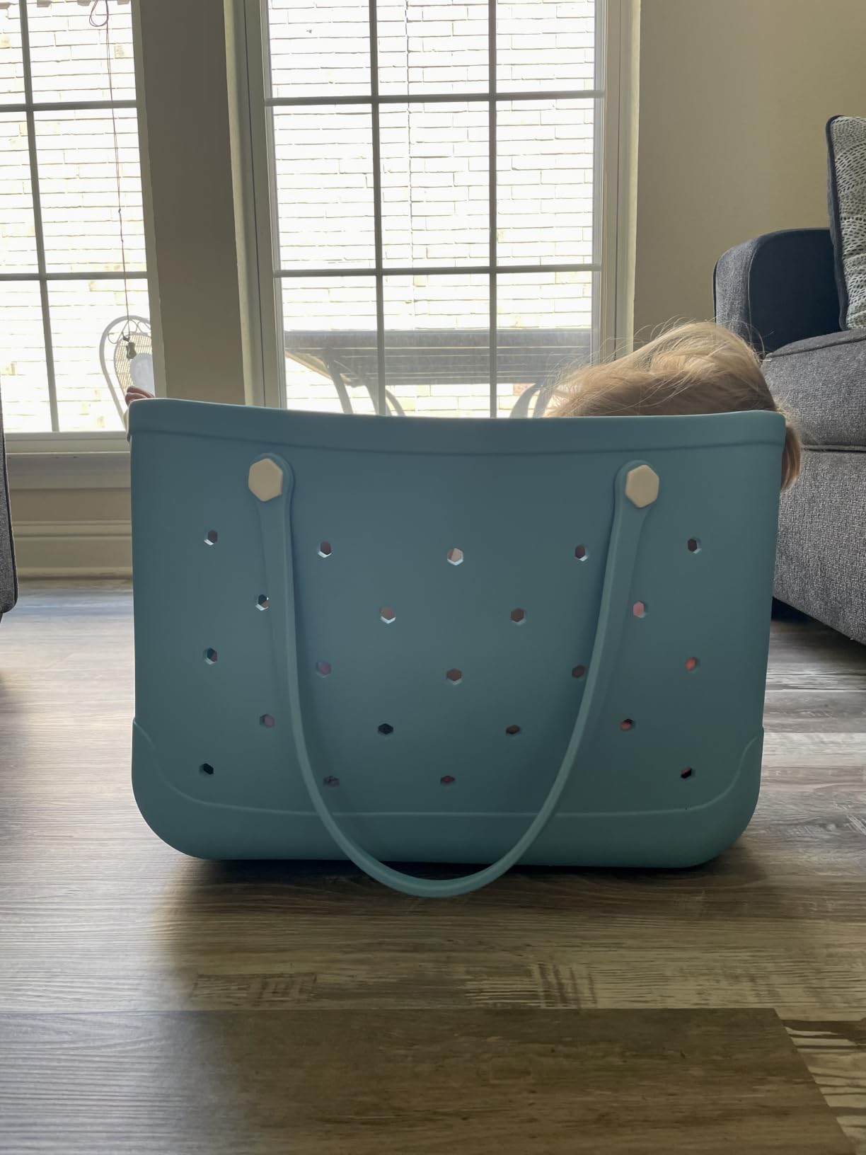 X-Large Waterproof Sandproof Rubber Beach Tote Bag with Zipper Pocket and Phone Kickstand Cup customer photo 1